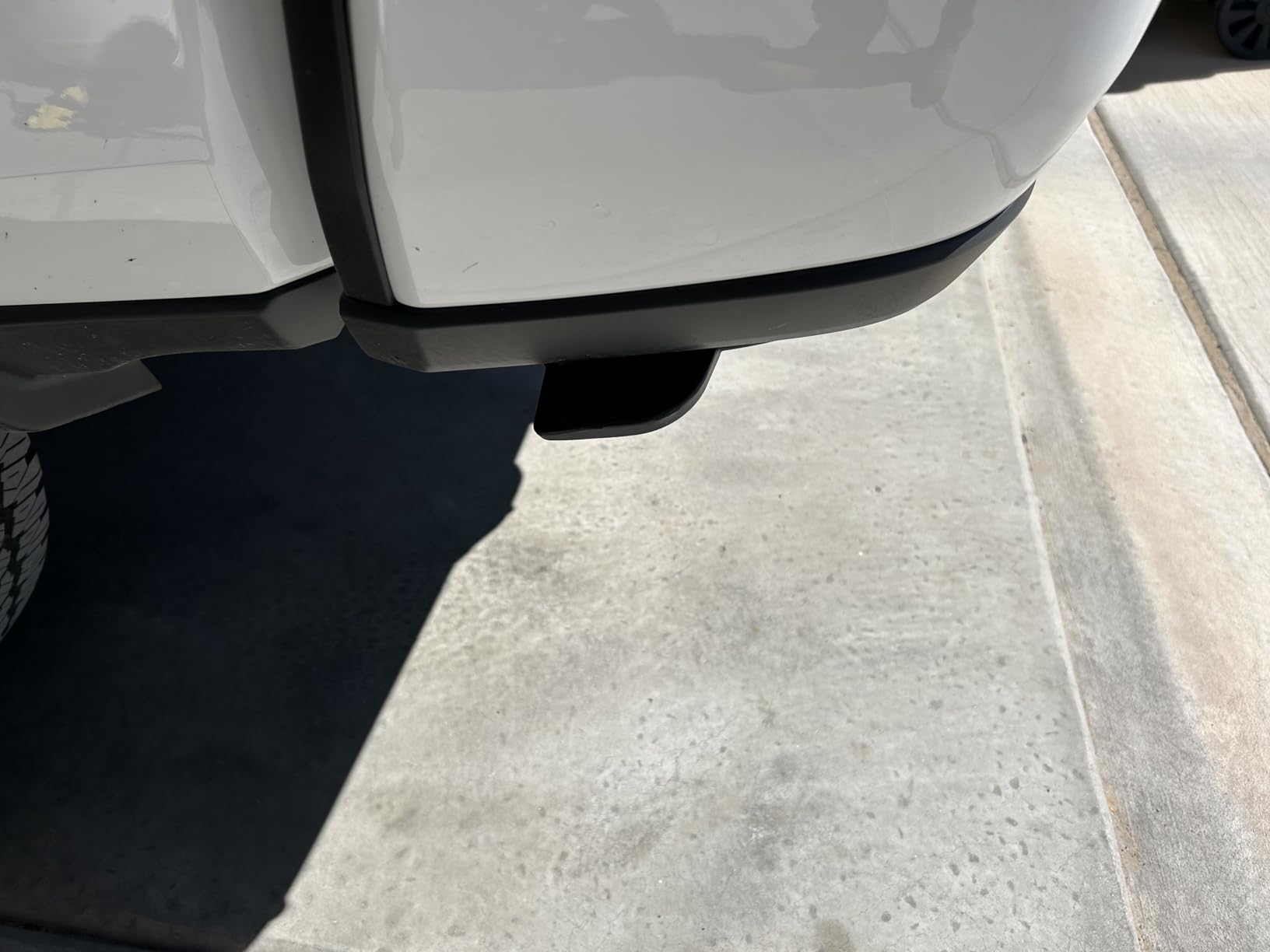 Rear Bed Step Compatible with Dodge Ram 2500 3500# 2019 2020 2021 2022 2023 2024 Retractable Bumper Tailgate Step 82215842AH 82215842AD 82215842AE 82215842AC customer photo 2