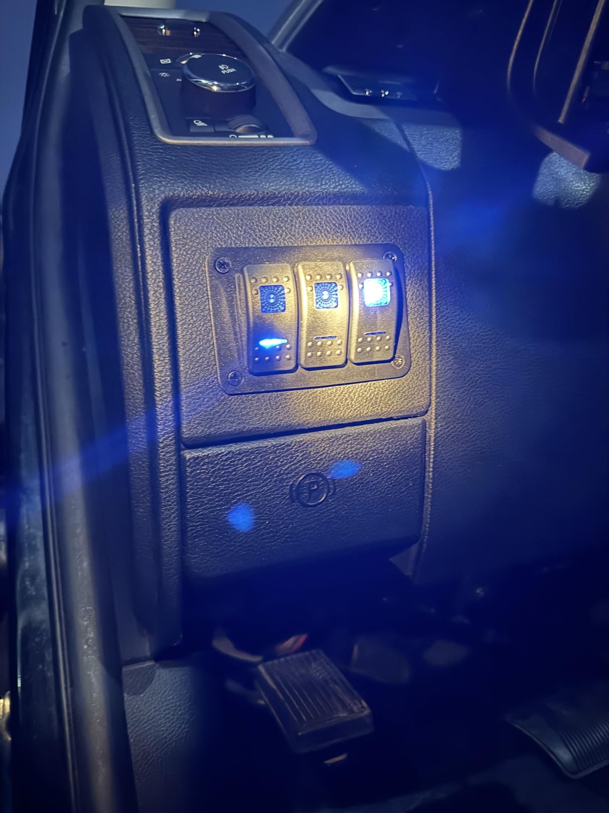 DaierTek Marine Switch Panel Waterproof 12V 3 Gang Rocker Switch Panel Blue LED Light Toggle Switch Aluminum Panel Pre-Wired for Car Truck Boat RV UTV ATV RZR customer photo 1