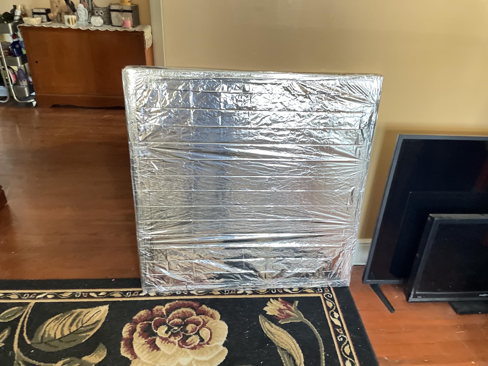 Emergency Blankets Mylar Thermal Blanket,(10 Pack) of Gigantic Space Blanket 82 * 64 in. Survival Blankets Heavy Duty Camping Gear,First Aid customer photo 1