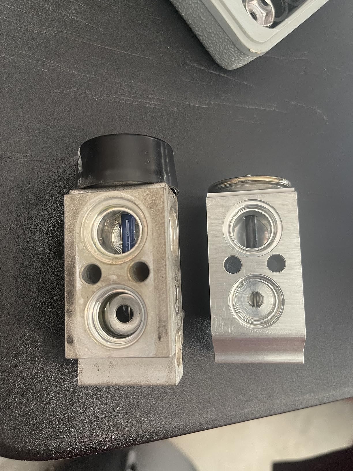 A-Premium AC Expansion Valve Compatible with Hyundai Santa Fe Sport 2015, Sonata 2011-2014, Azera 2012-2014 & Kia Optima 2011-2015, Cadenza 2014-2016 customer photo 1