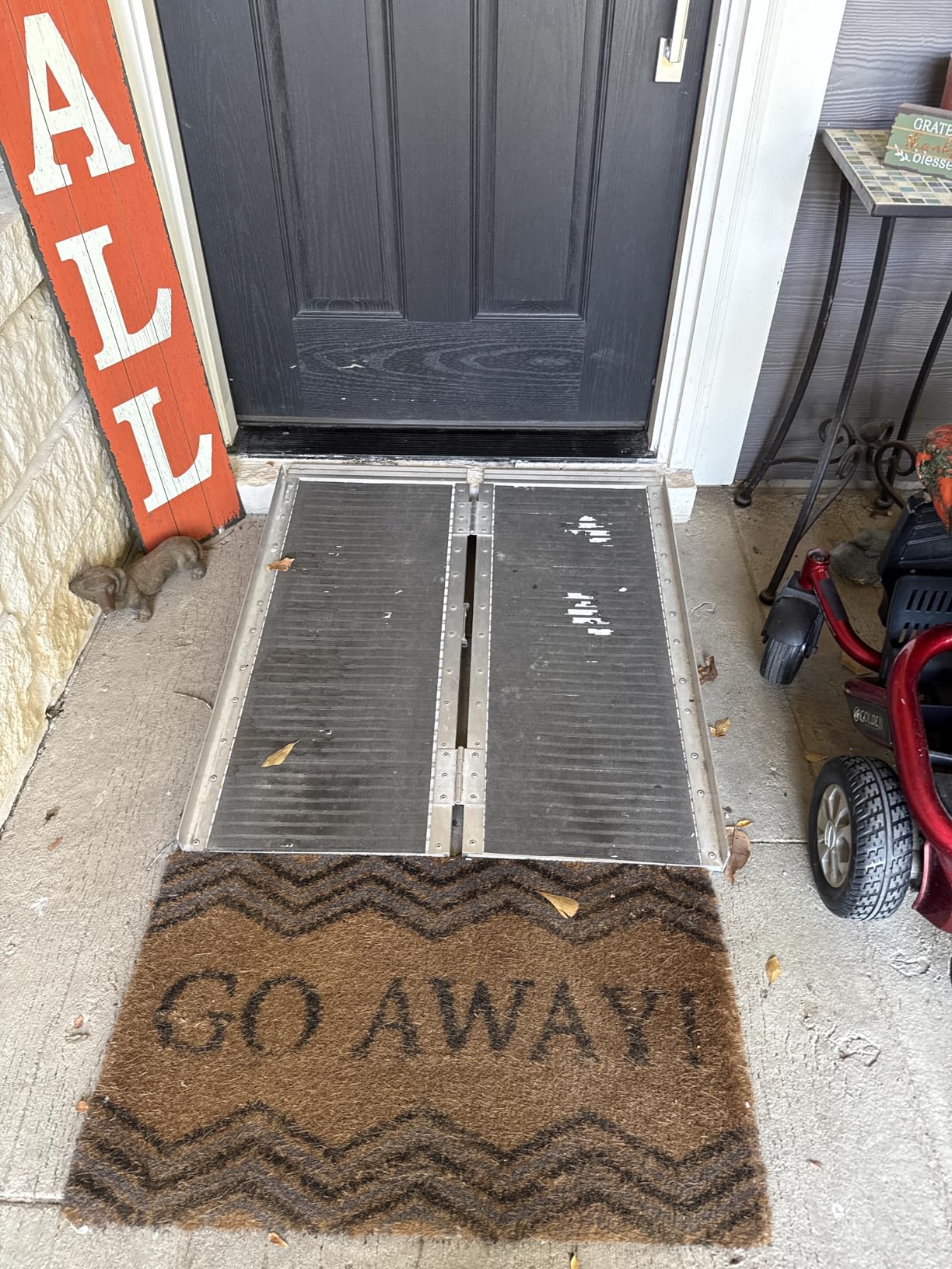 FACHNUO 8 Feet Portable Wheelchair Ramp, Non-Skid Aluminum Handicap Ramps with Handle, Folding Threshold Wheel Chair Ramp for Home Steps, Stairs, Entry, Threshold, Doorways, Scooter, 800LBS Capacity customer photo 1