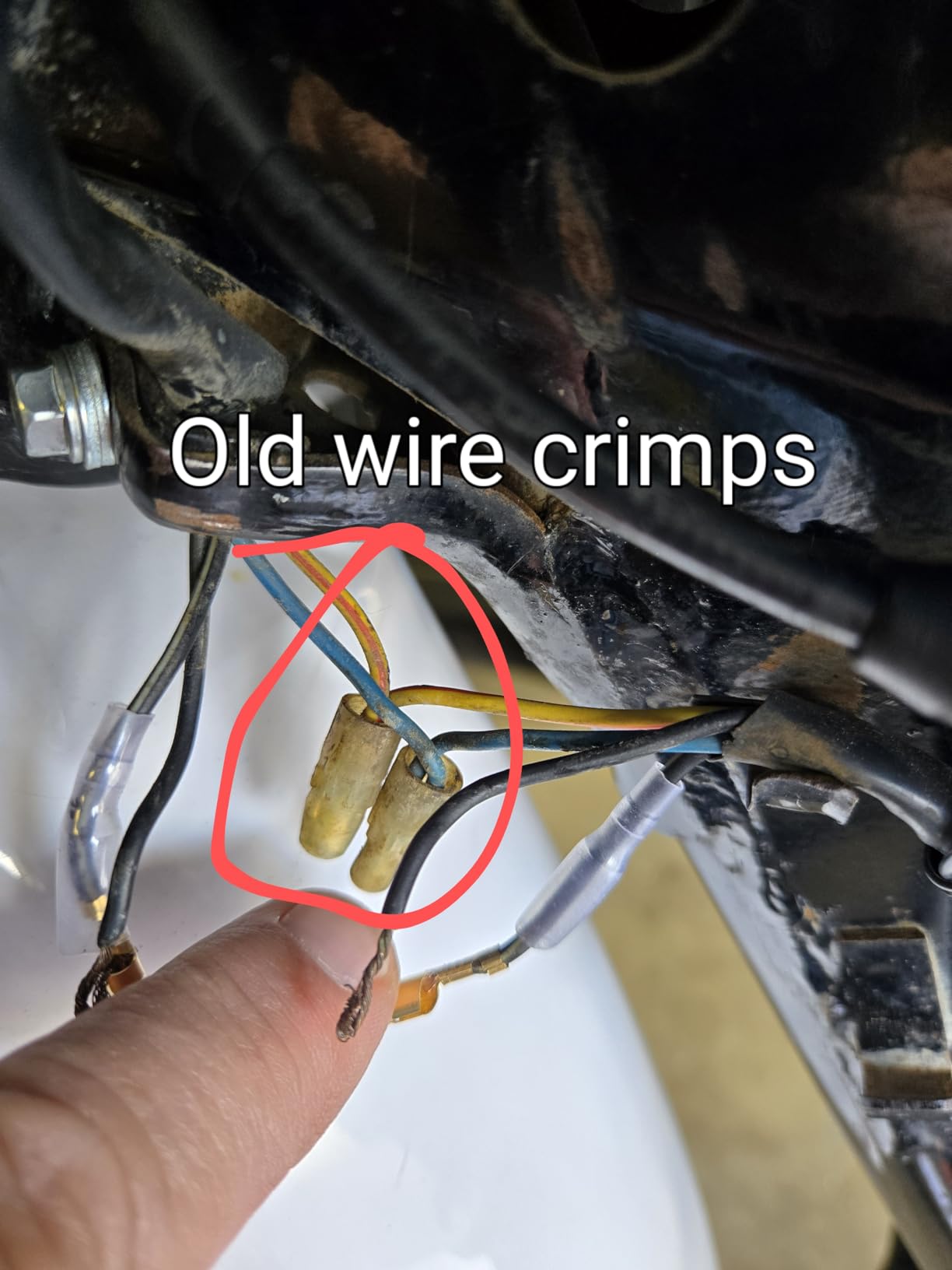 400PCS 3.9mm Bullet Connectors Male and Female, Brass Bullet Terminal Connectors with Insulation Sleeve, Crimp Terminal Connectors Automotive Electrical Connectors Motorcycle Connector Kit customer photo 2