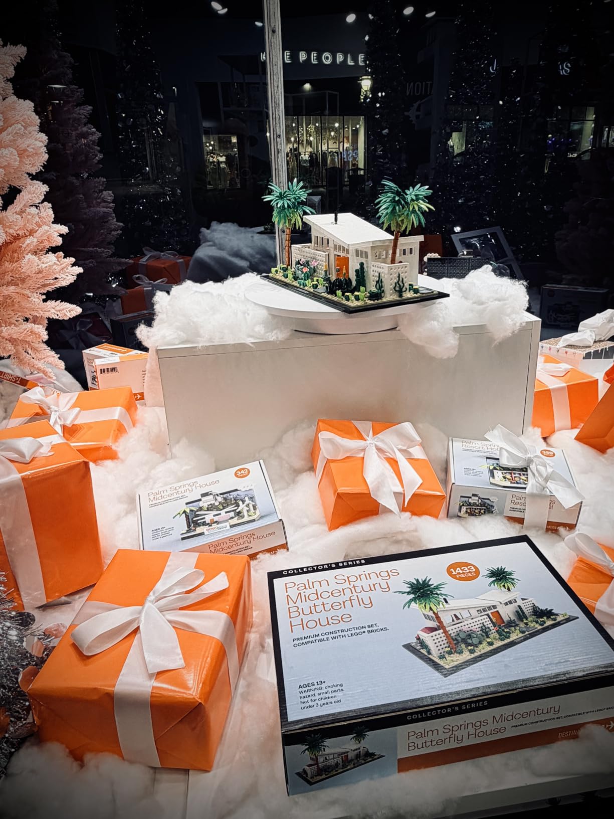 JAYEGT Motorized Rotating Display Stand,350Lbs Load, 360 Degree Electric Rotating Potography Turntable for Products Display, Live Show, Remote Control +5 Colors Backgrounds (White / 16.5inch /Wired) customer photo 1