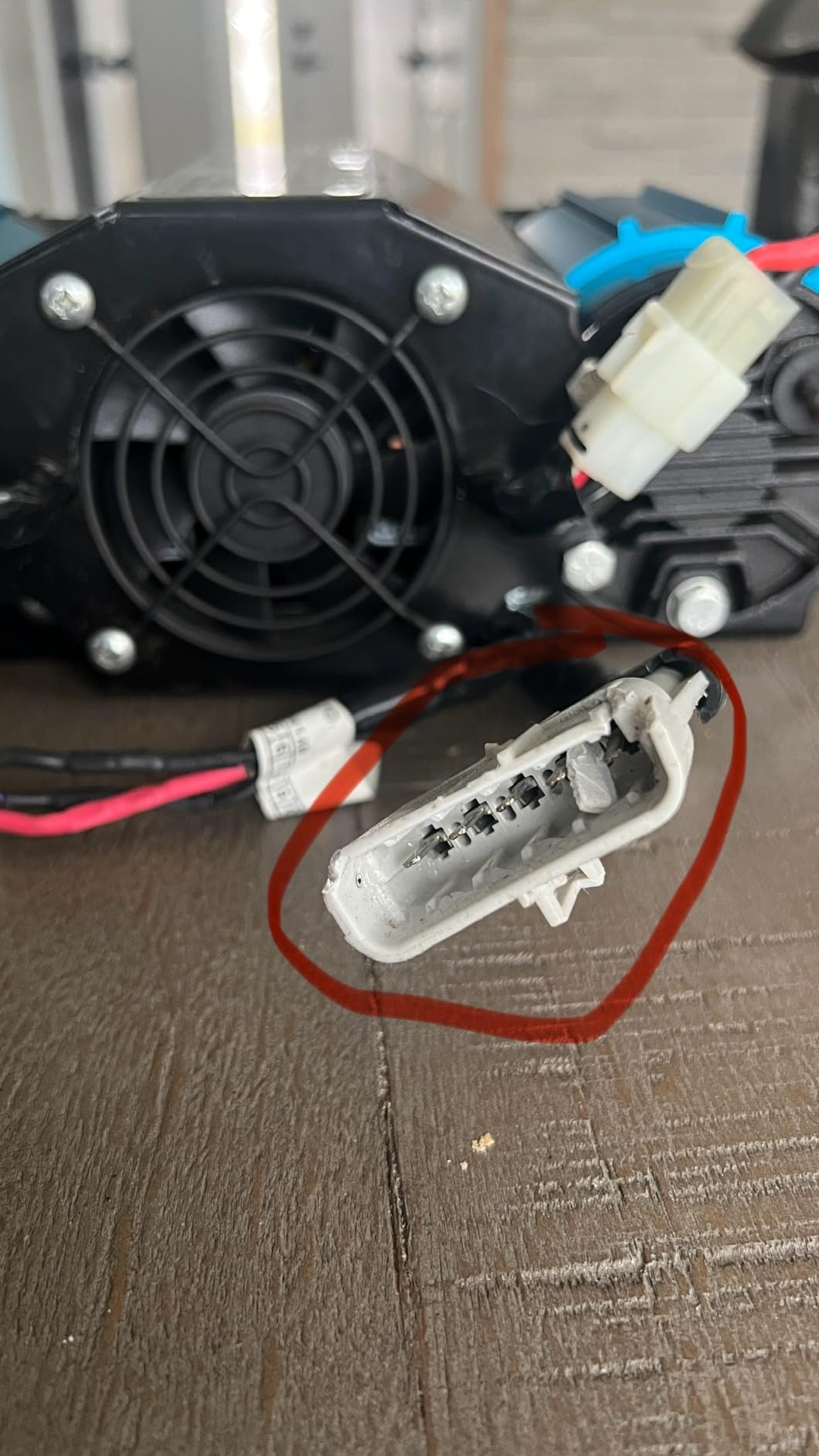 ARB INFLATION3 Twin High Performance Air Compressor CKMTA12 and Extension Hardware for Easy Installation and Connection in a New Printed Box, Ideal for Lockers, Horns, Tire Inflation and Air Tools customer photo 2