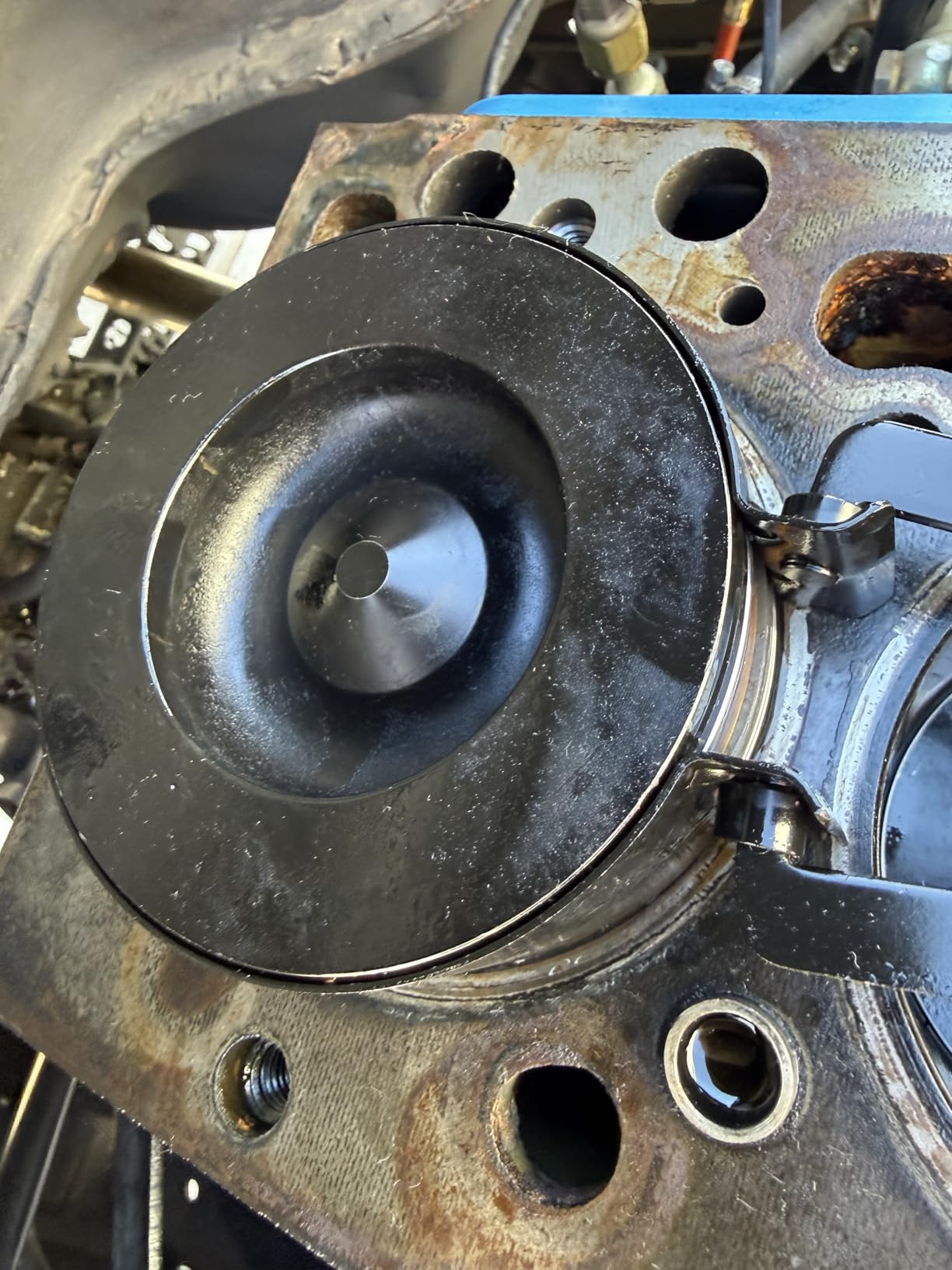 ARES 15092 - Master Piston Ring Compressor Kit - Heavy Duty Stamped Steel Construction for Strong and Secure Band Compression - Piston Size Coverage from 2-7/8-Inch to 4-3/8-Inch (73mm to 111mm) customer photo 2