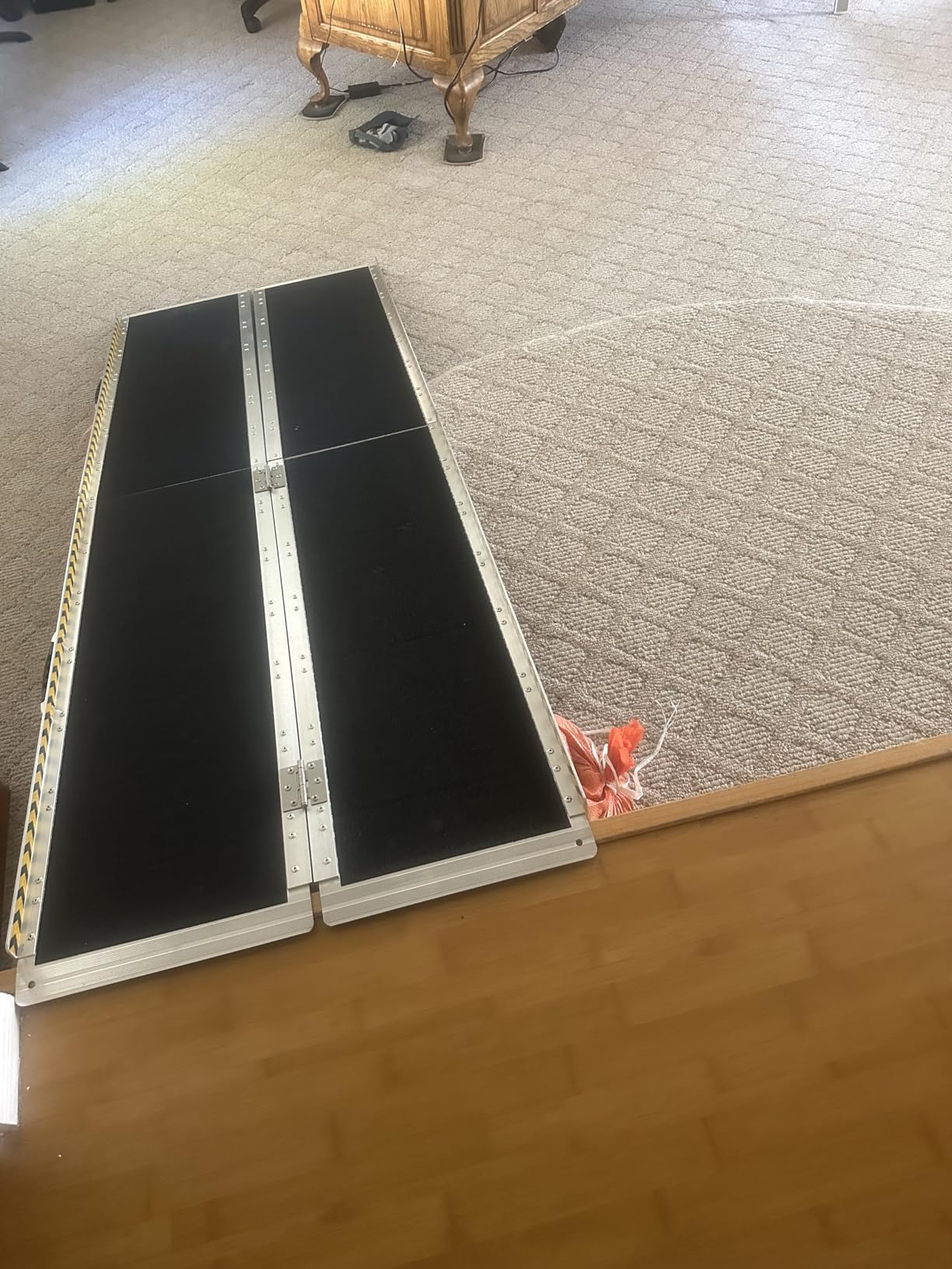 VNN Portable Wheelchair Ramp 4FT, Non-Slip Aluminum Ramps for Wheelchairs for Home, Handicap Wheelchair Ramps for Home Steps, Aluminum Loading Dock Plates, Doorways, Black customer photo 1