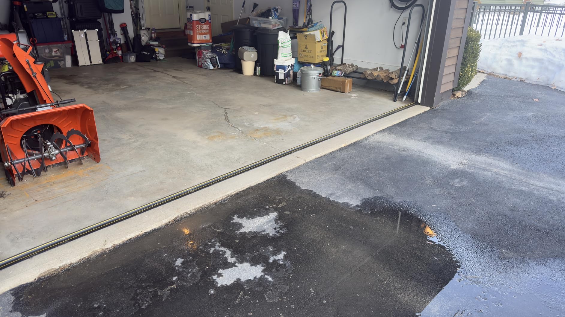 Jin&Bao Universal Garage Door Threshold Seal Strip 20FT Kit, Bottom Waterproof Rubber Weather Stripping Replacement (Yellow, 2 Adhesive) customer photo 2