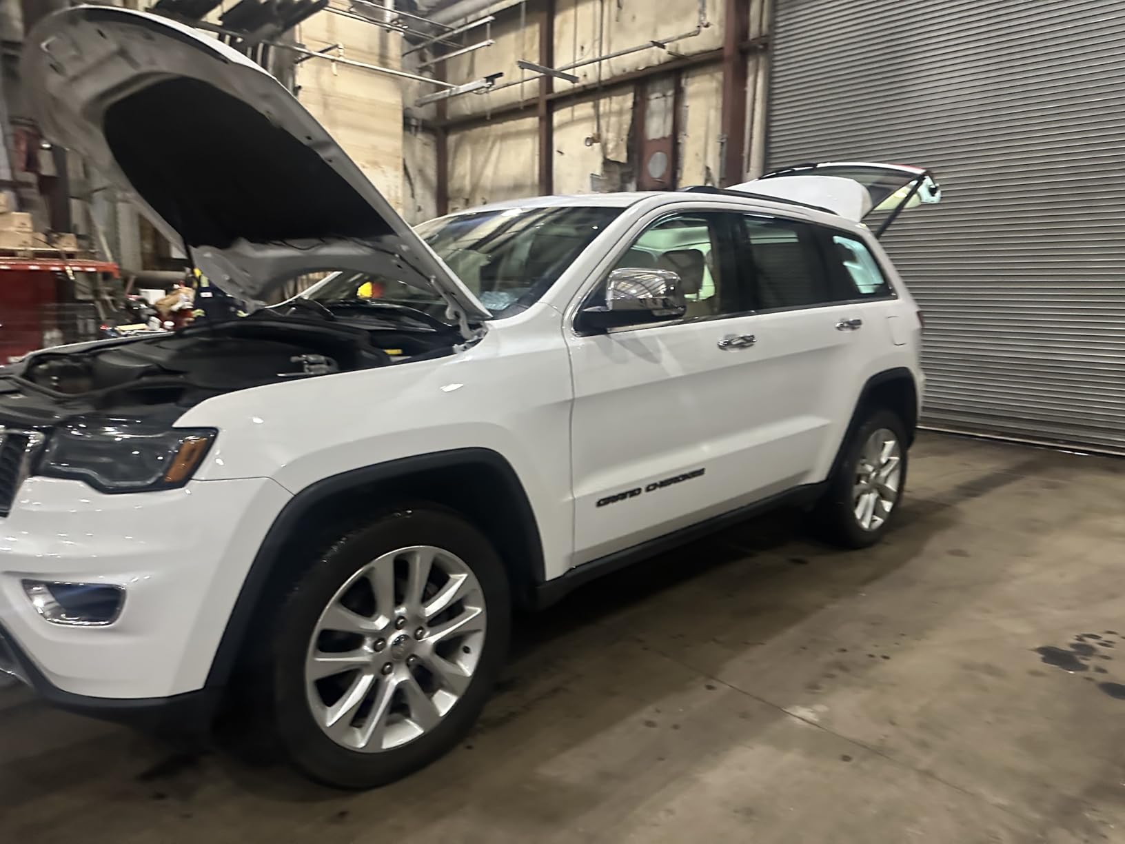 Aluminum Side Steps Running Boards Compatible with 2011-2021 Jeep Grand Cherokee. 5.5Inch Step Bars Rock Sliders. customer photo 1