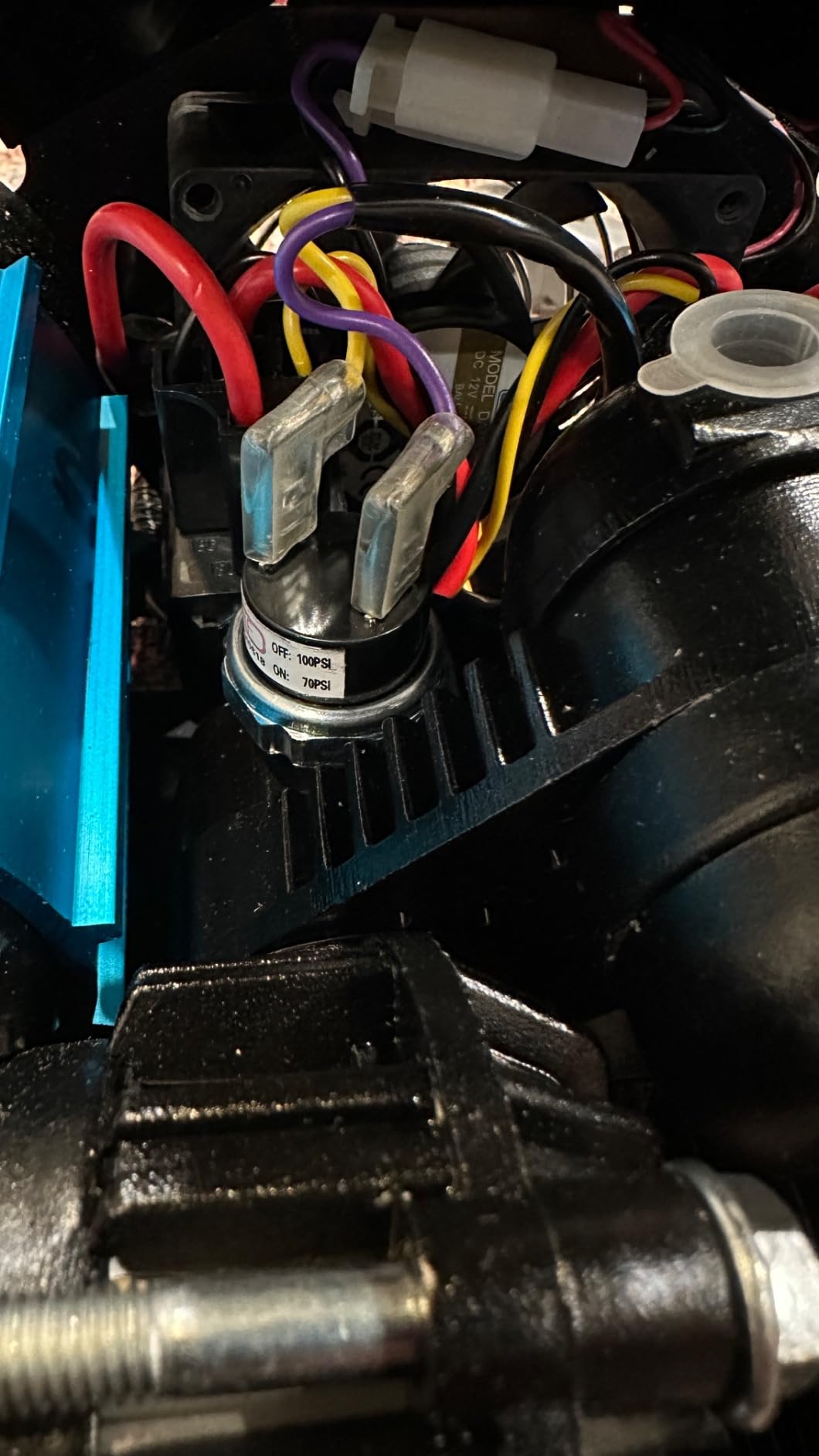 Universal On-Board Twin High Performance Compressor 12 Volts Replacement For ARB CKMTA12, For Tire Inflator Horn Tools Lockers Locking Differentials and Pneumatic Tools customer photo 2