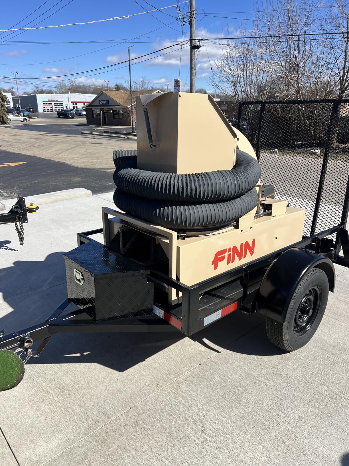 confote 39 Inch Heavy Duty Aluminum Stripes Plated Tool Box, Waterproof Storage with Lock and Keys - 39 X 15 X 12 inch, Black customer photo 1