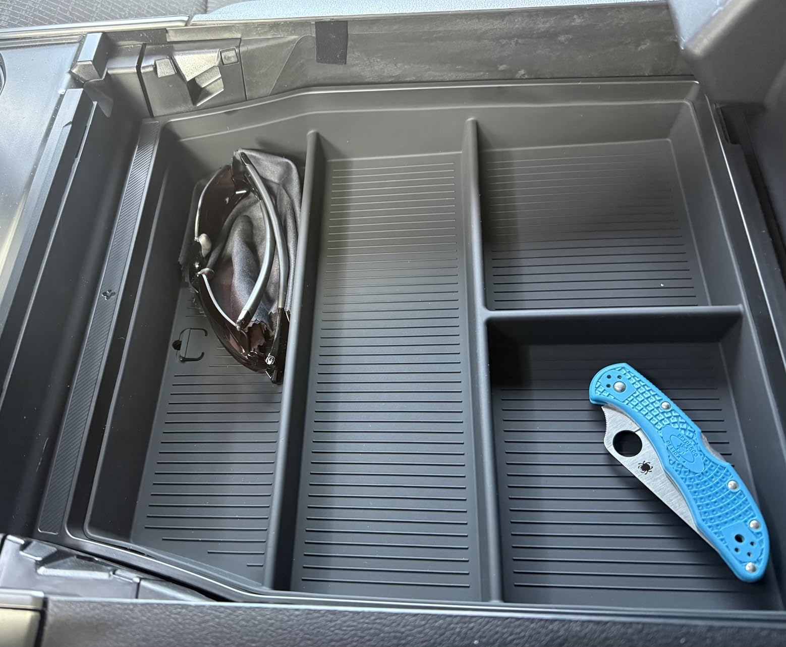 Spigen Console Organizer Tray for Hyundai Ioniq 5 2026 2025 2024 2023 2022 customer photo 1