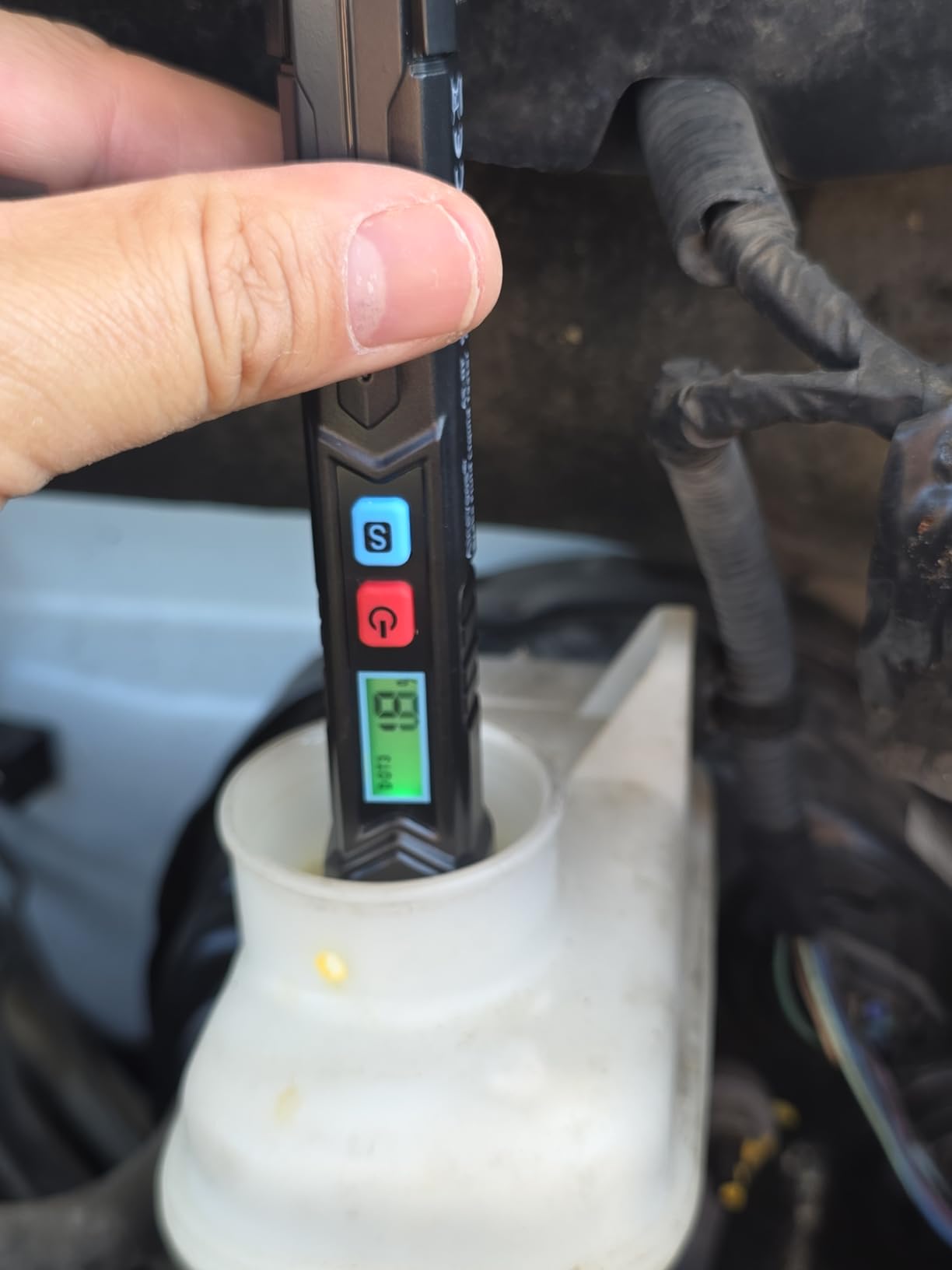 NF Brake Fluid Tester Pen Brake Fluid Test Strips, Calibrated for DOT3 DOT4 DOT-5.1 Brake Fluid customer photo 1