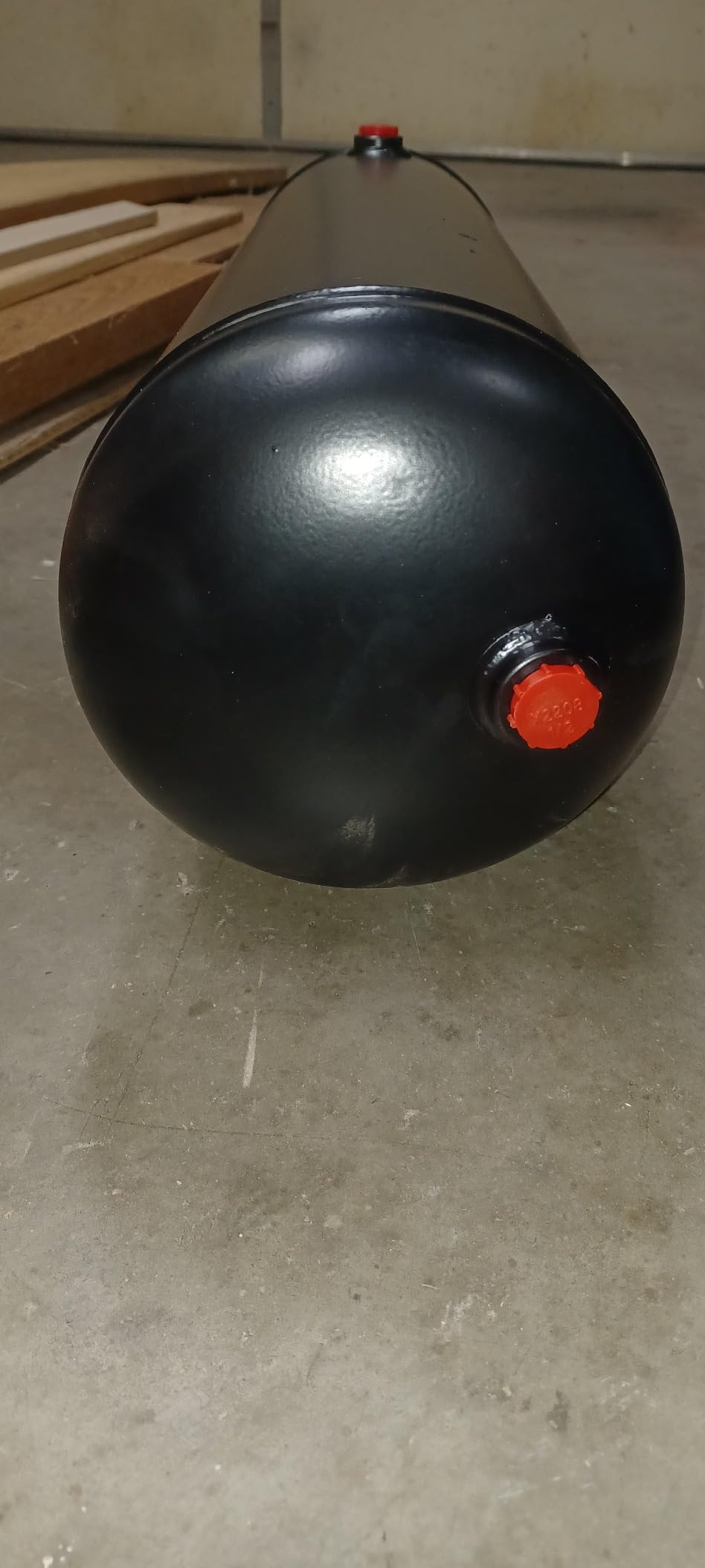 HornBlasters 5-Gallon (19 Liters) 7 Port Steel Air Tank - Powdercoated Black - Seven 1/2