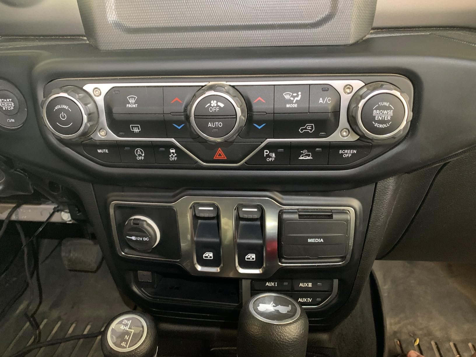 LASFIT Auxiliary Switch Bank Kit, OEM Style Plug&Play Aux Switch Panel Dash 4 Buttons with Left Storage Bin 4x30A for Wrangler JL 2018-2025 & Gladiator JT 2019-2025, Black customer photo 1