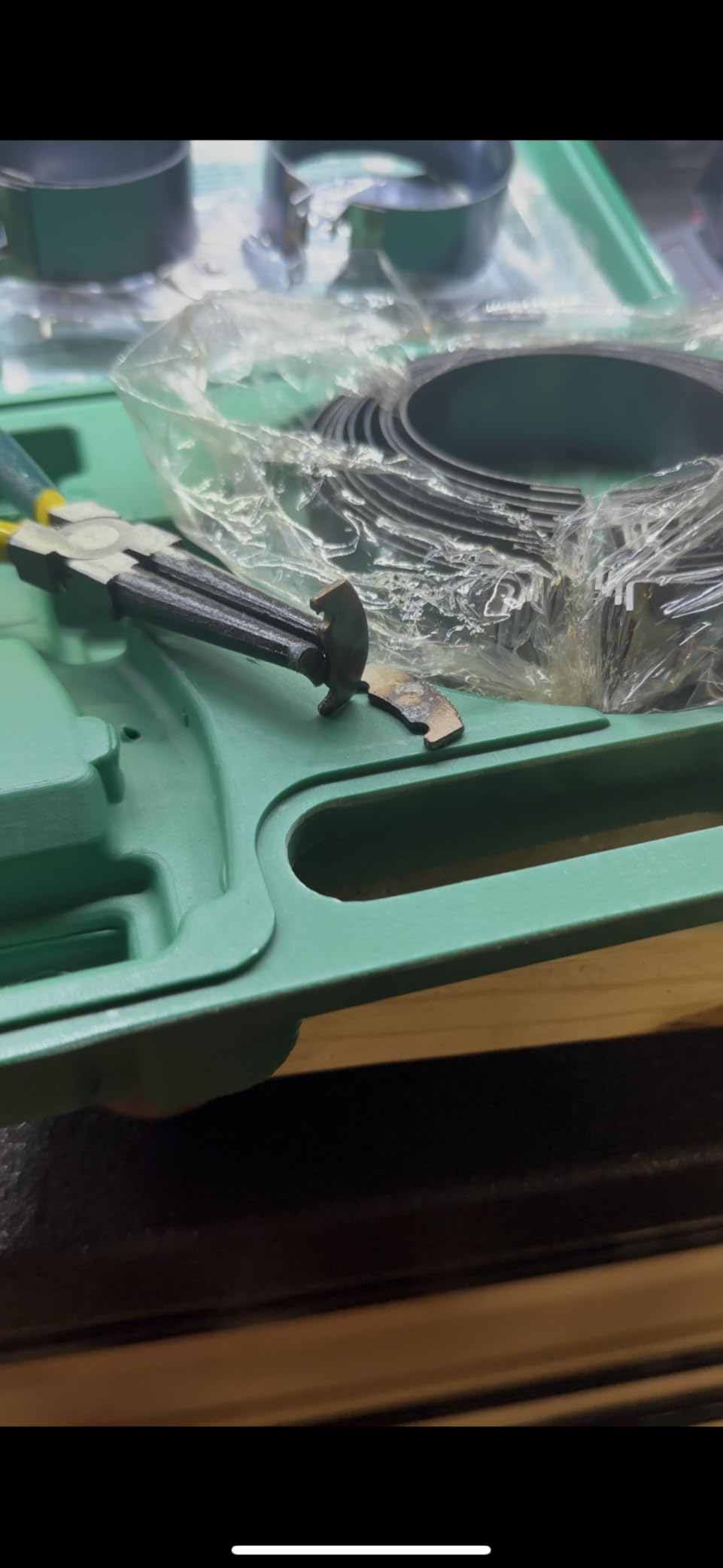 Auto Engine Piston Ring Compressor Tool Set with Piston Installer Pliers and 14 Piston Rings customer photo 2