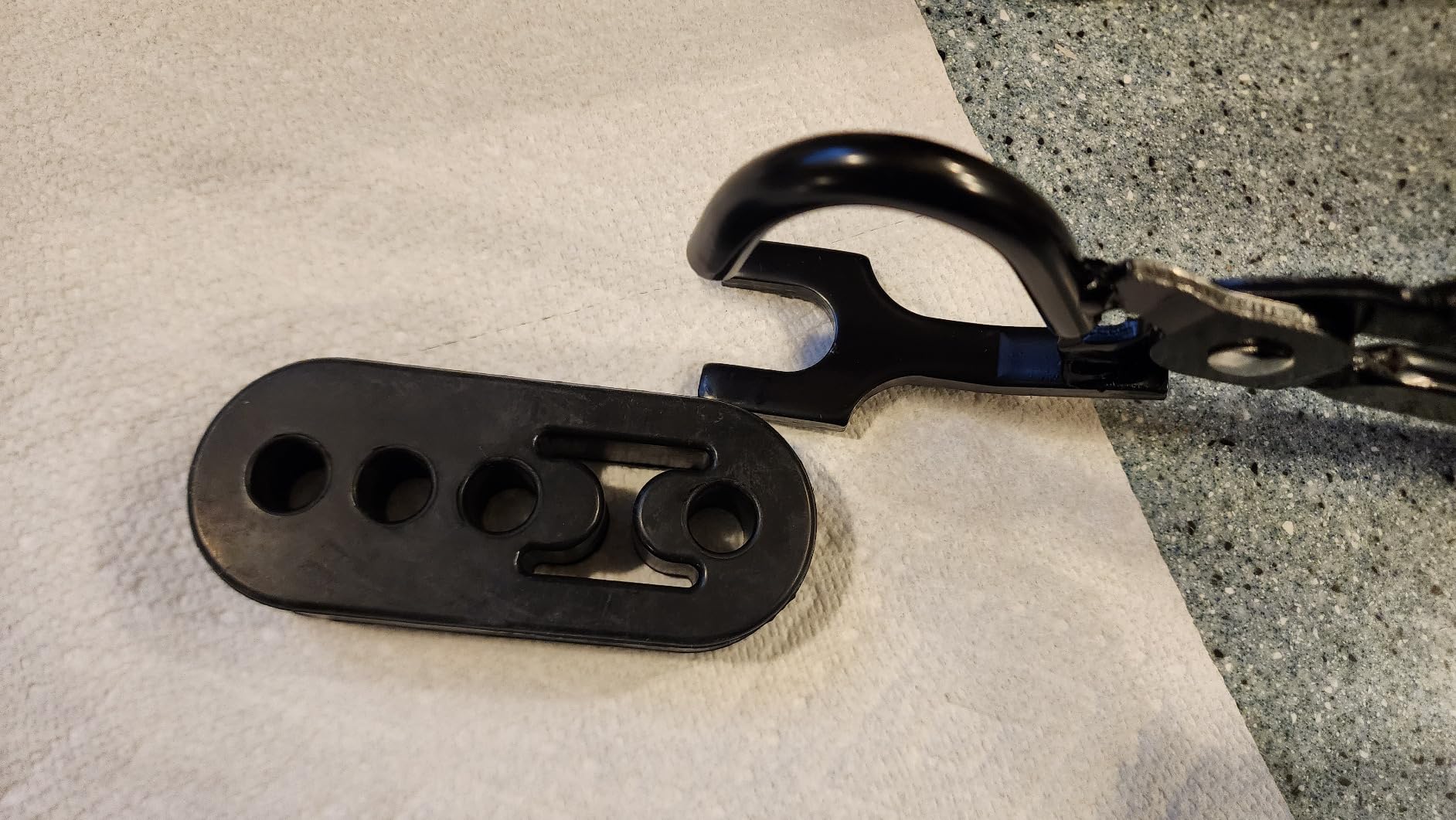 Universal Muffler Hanger Removal Pliers And 4 Hole Hanger Rubber Kit (5pcs) customer photo 2
