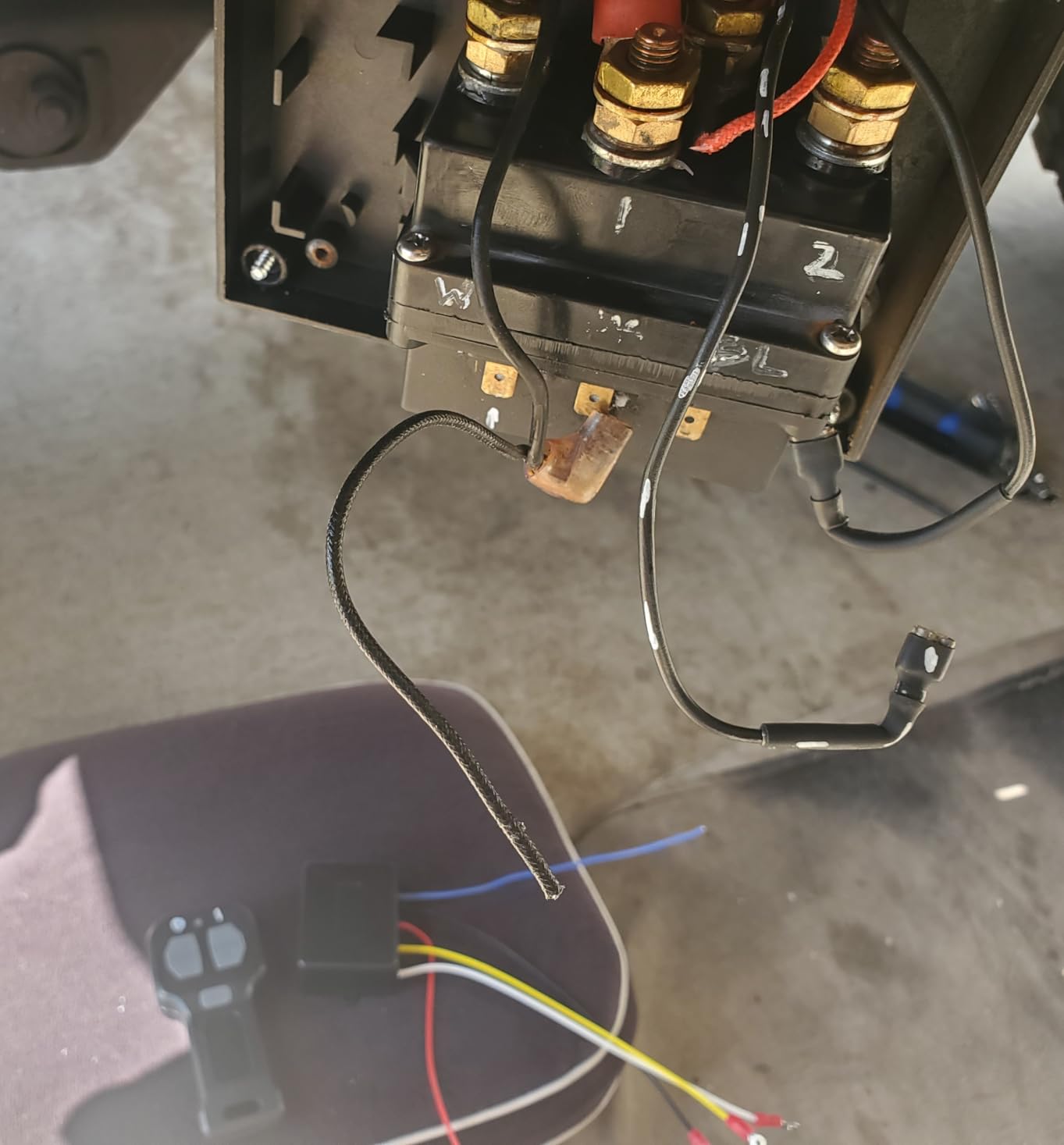 QWORK Wireless Winch Remote Control Kit, 12V 250A Winch Solenoid Relay Contactor + 12V Wireless Winchs Remote customer photo 1