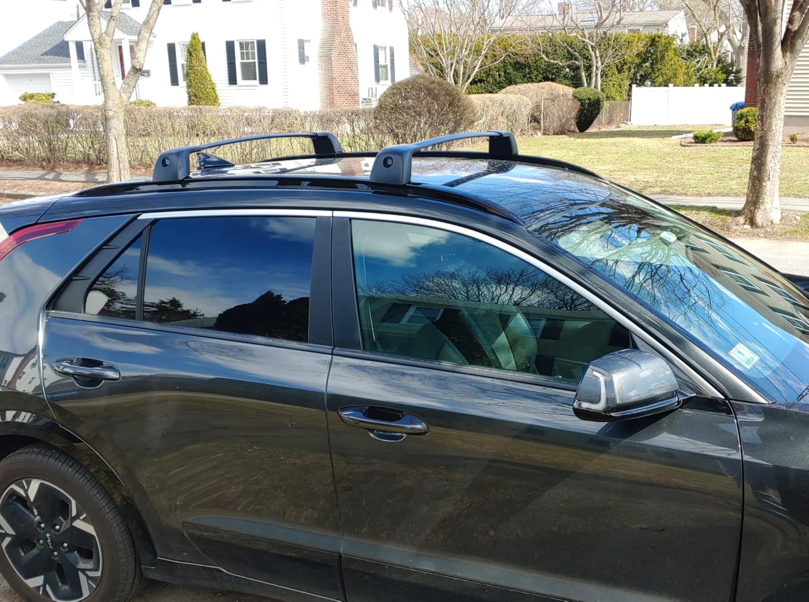 Autekcomma Roof Rack Cross Bars, Compatible with 2021-2025 KIA Sorento & Sorento Hybrid with Flush Side Rails, Anti-Corrosion Aluminum Black Matte with Anti-Theft Locks Max Loading Up to 300lb customer photo 1
