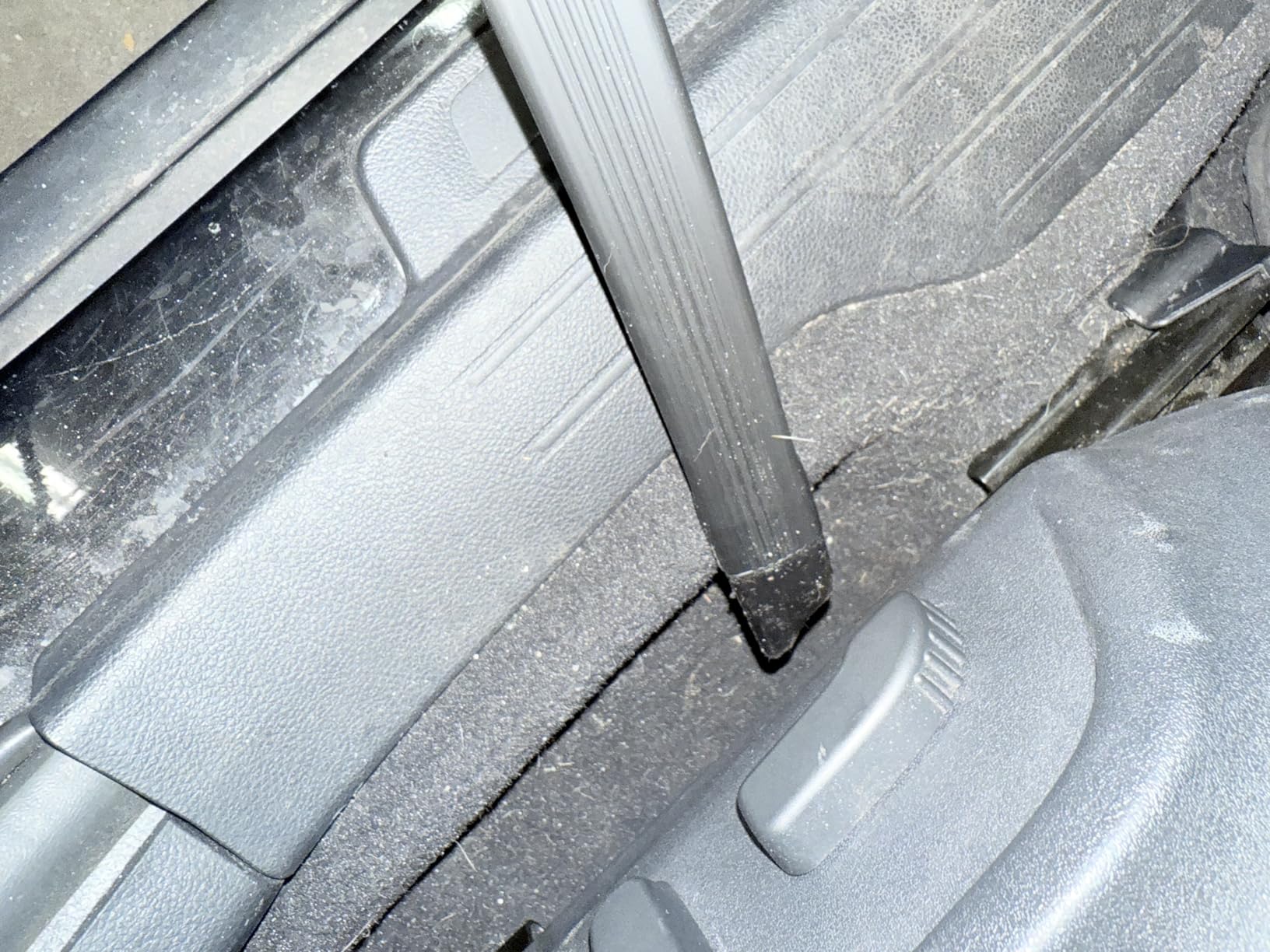 FUR-EEL Vacuum Crevice Tool, Extra Long 18.1 in Flexible Attachment, Fits Round Hoses 1 1/4 and 1 3/8 in (32 and 35 mm), for Car Detailing, Car Seats, Sofas customer photo 1