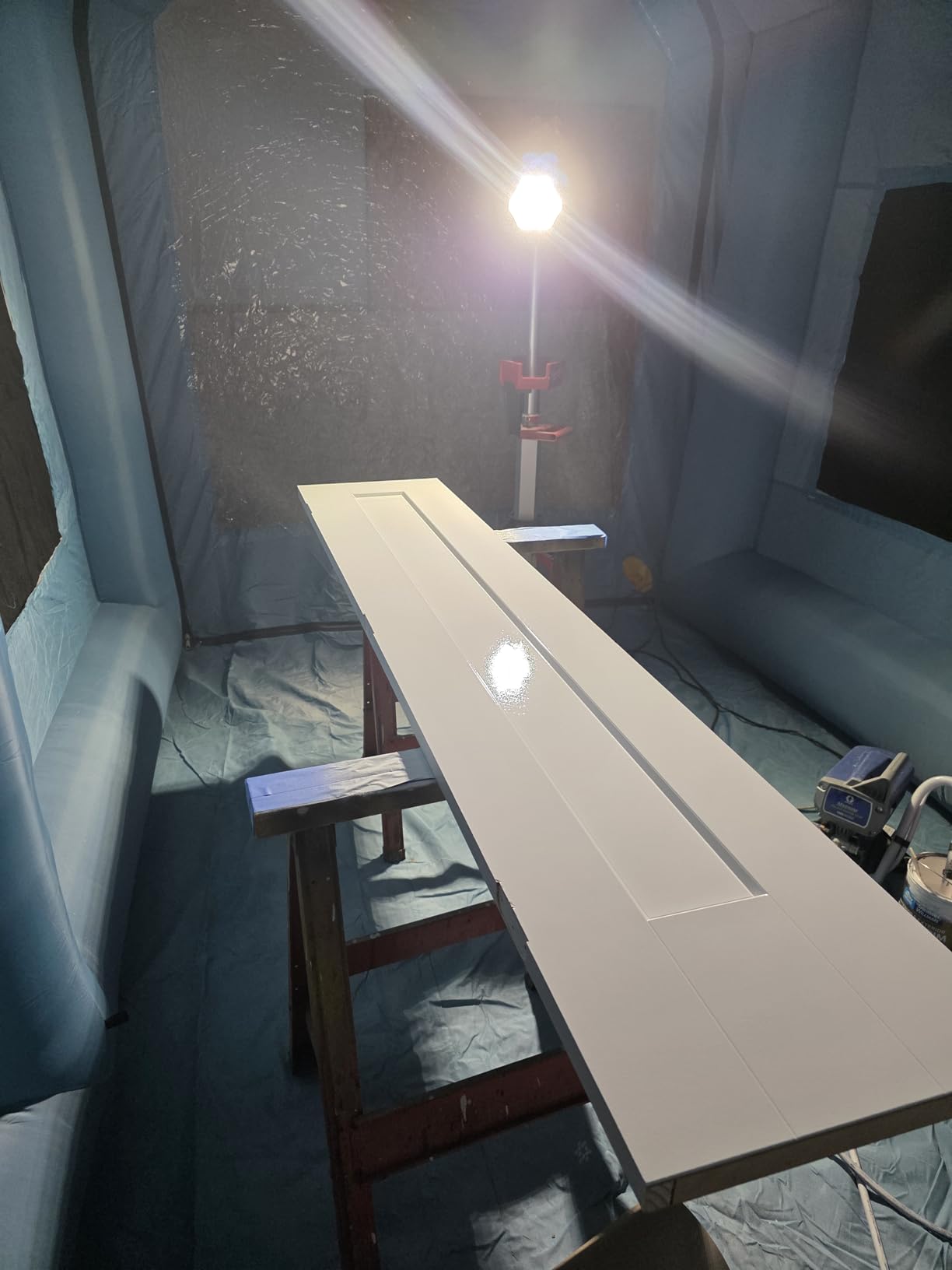 VEVOR Inflatable Paint Booth, 13x10x9ft Inflatable Spray Booth, 950W High Powerful Blower Spray Booth Tent customer photo 1