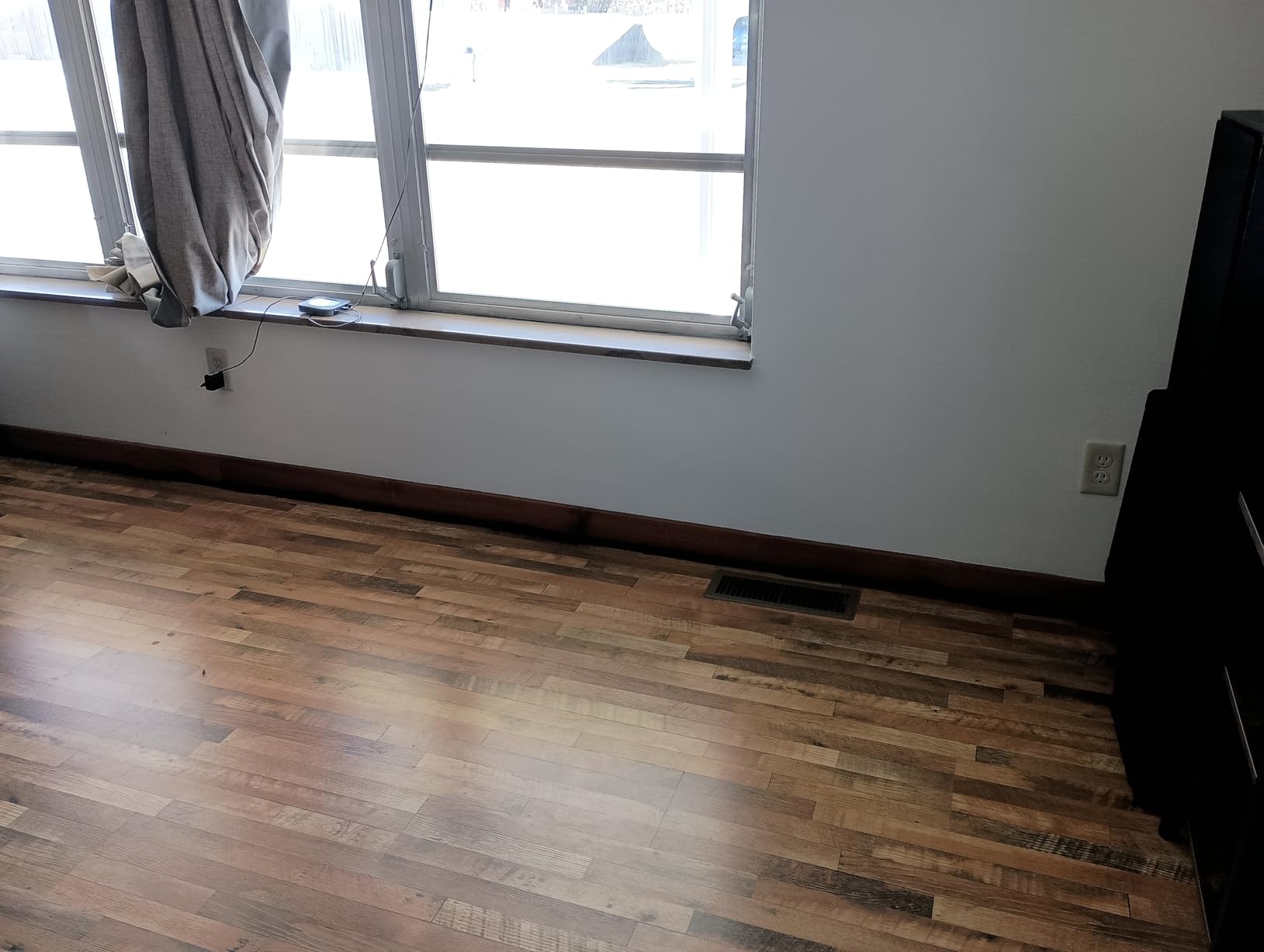 Kanayu Split Wire Loom Tubing Flame Retardant Wire Covering High Temperature Cable Sleeves Split Protector Cable Conduit for Industrial Electrical Automotive Marine(1/2''-100 ft,Black) customer photo 2