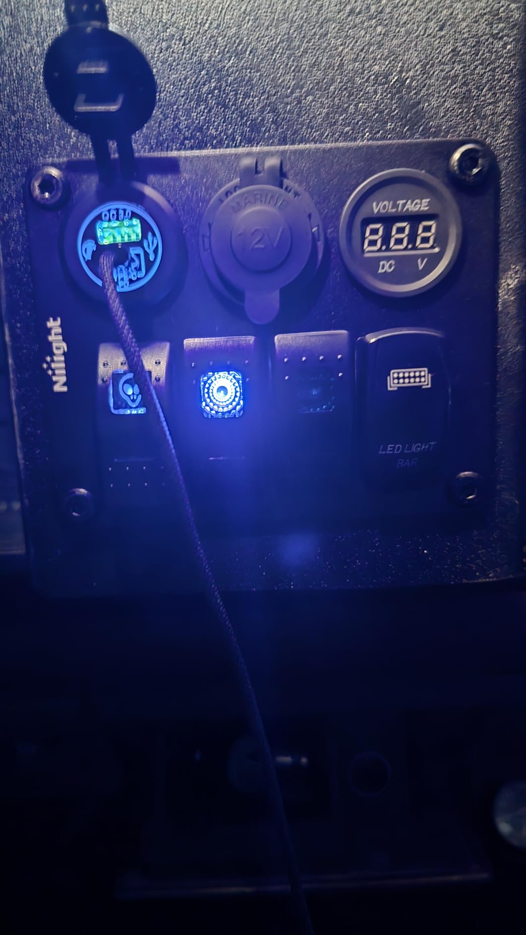 Nilight 4 Gang Rocker Switch Panel Waterproof Pre-Wired Aluminum with PD Type C and USB Cigarette Lighter Socket Voltmeter 12V 24V ON Off for Car Trucks Boats RVs customer photo 2