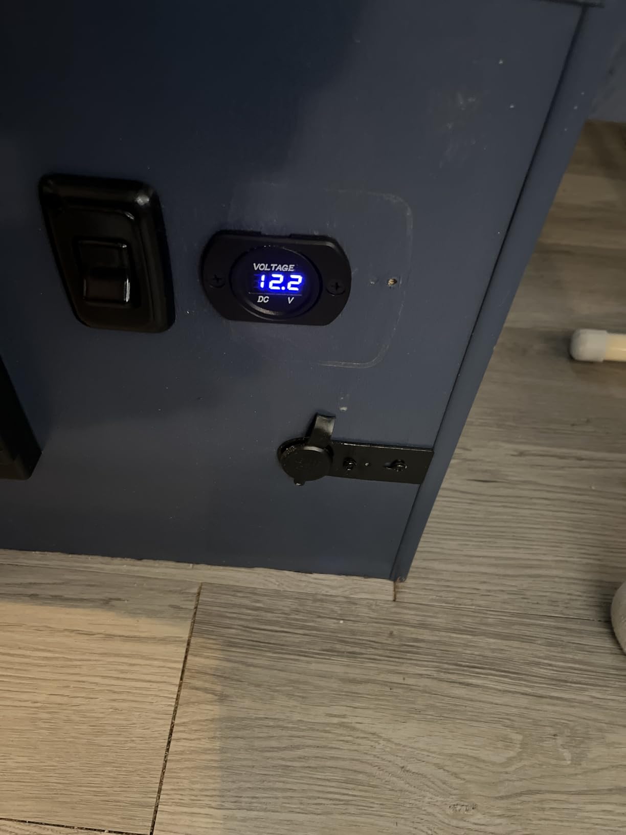 DaierTek Battery Voltage Meter Waterproof DC 12V 24V LED Voltmeter Panel with Blue Light Round Digital Voltage Display for Marine Boat Car Automotive Motorcycle customer photo 1