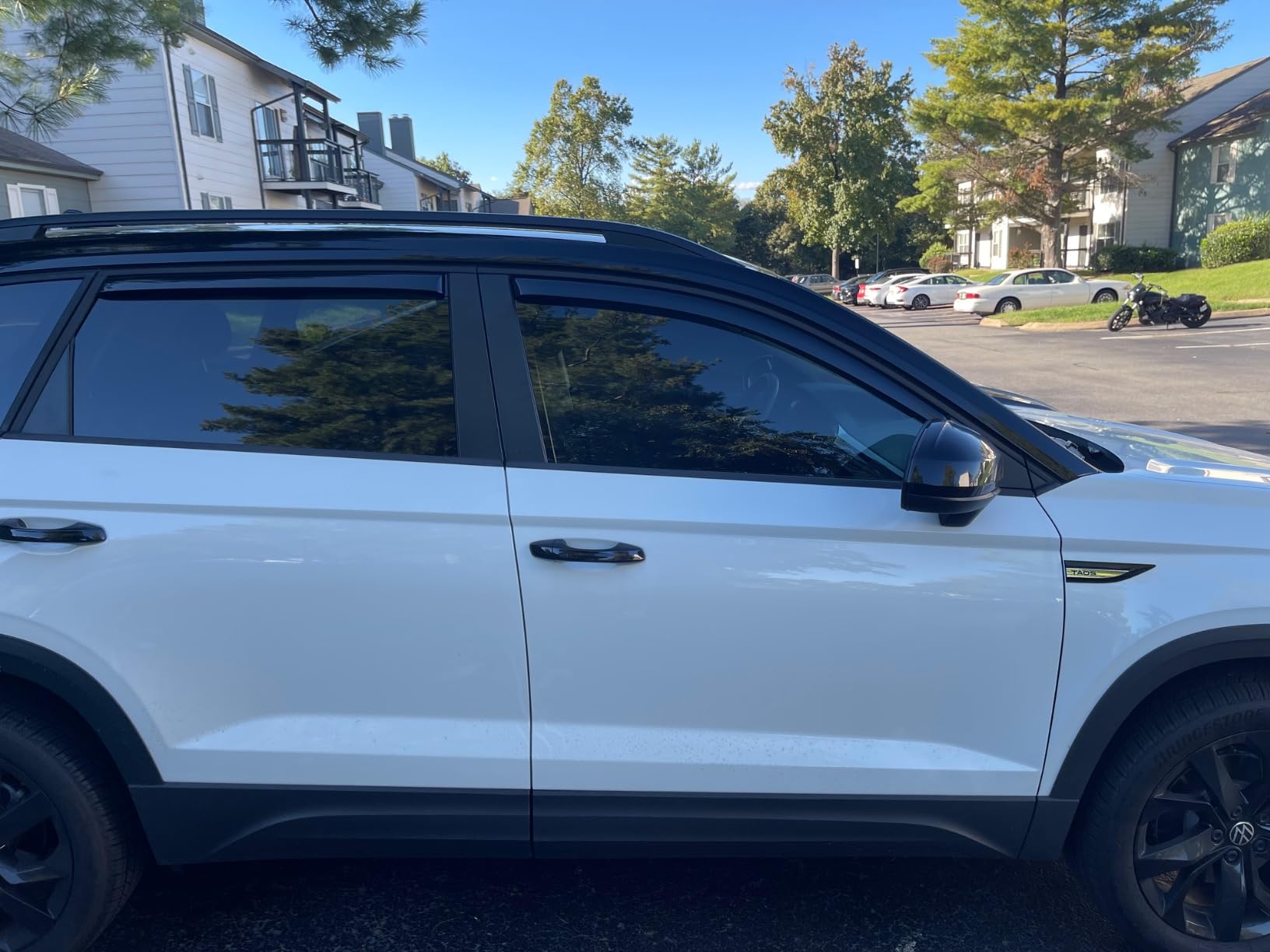 Voron Glass in-Channel Extra Durable Rain Guards for Volkswagen Taos 2022-2026, Window Deflectors, Vent Window Visors, 4 Pieces - 200538 customer photo 2
