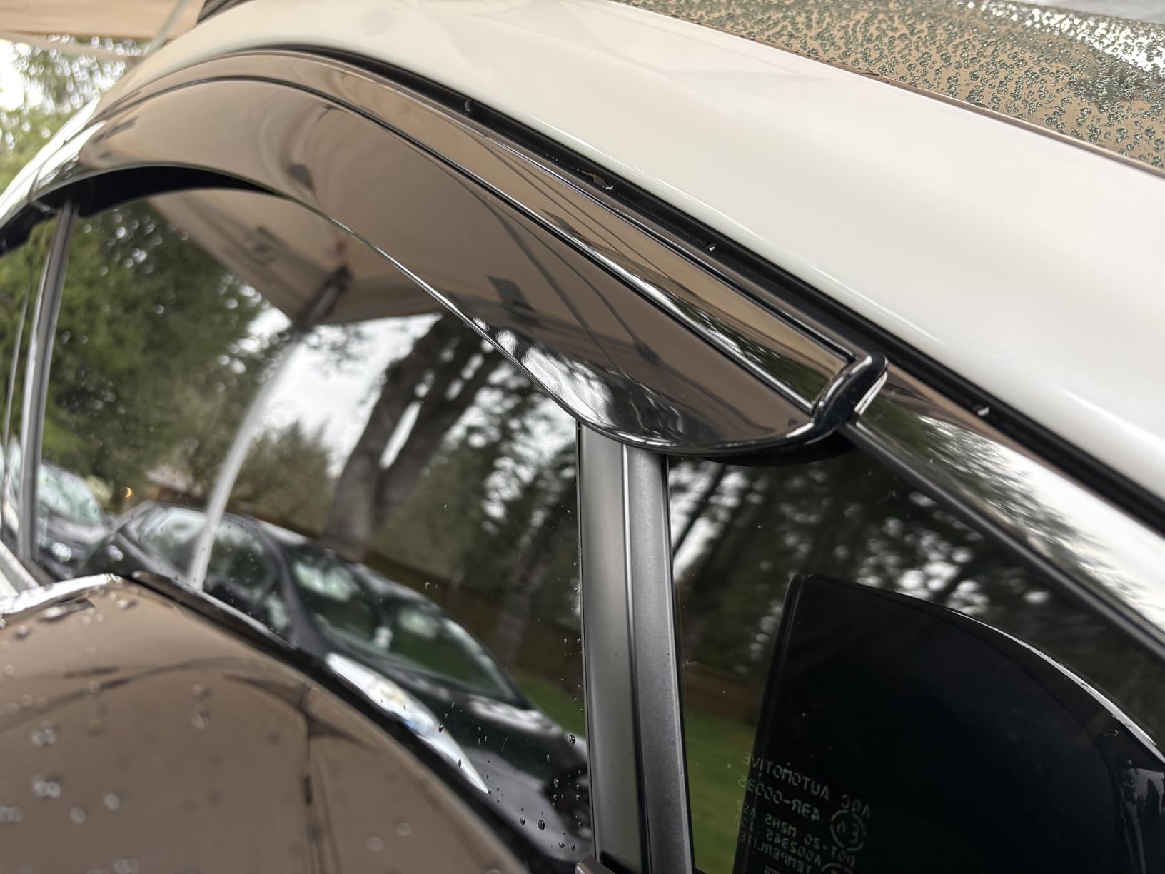 Vesul Compatible with Honda CR-V CRV 2026-2023 All Trims Tape on Extended Window Deflector Rain Guard Vent Visor with 304 Stainless Steel Trim customer photo 1