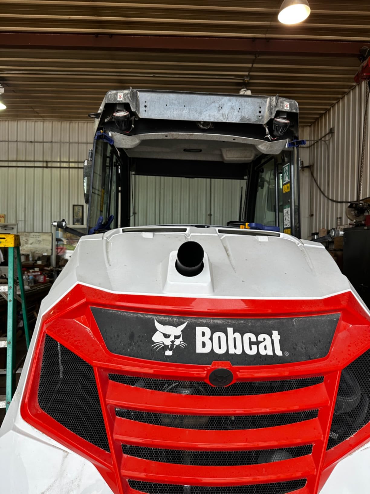 Windshield Primer - Ideal for Windshield Replacement - Promotes Adhesion of Urethane Adhesive/Sealants - UV Resistant - Fast Drying, No Activator - Incl. 2 Daubers and Gloves - Black - 30 mL / 1 fl oz customer photo 1