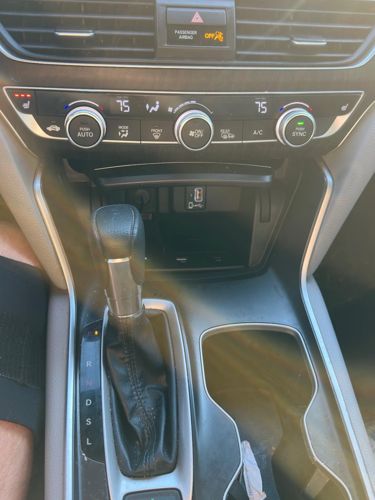 Wireless Charger Pad for Honda Accord 2018-2022, Fast Charging USB-A USB-C Center Console Charging Pad for 2018-2022 Accord Accessories customer photo 2