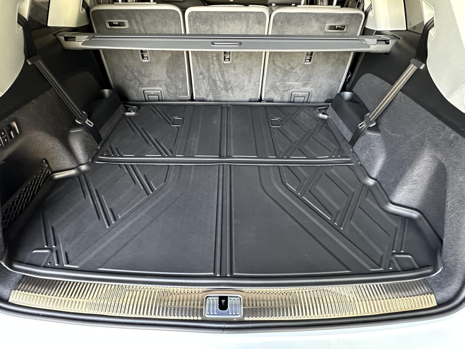 Original 2017-2025 2026 Q7/SQ7 Cargo Liner for Audi Q7 All Models - Custom Fit All Weather Protection Trunk Mat - 3D Shaped Laser Measured Cargo Mat customer photo 1