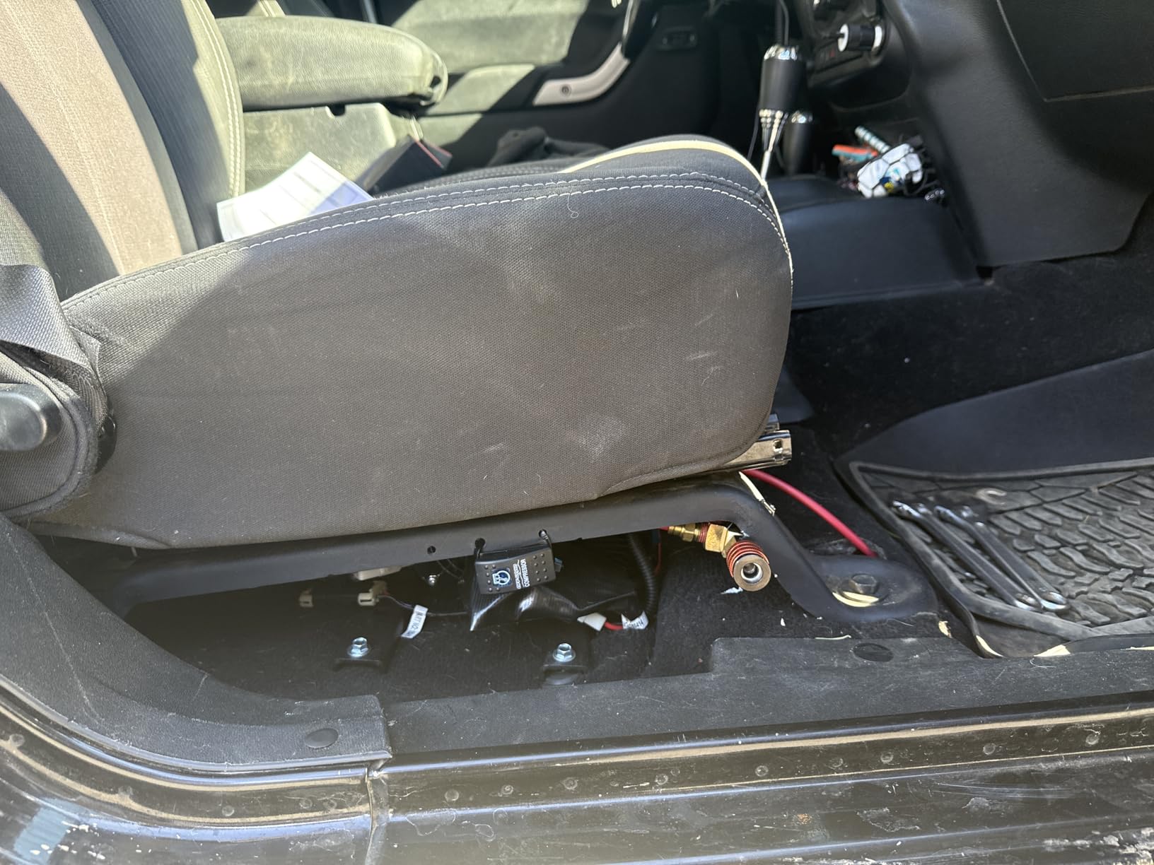 CKMTA12 12V On-Board High Performance Twin Air Compressor Fits for Inflating Tires, Air Lockers Locking Differentials, Pneumatic Tools, etc customer photo 2