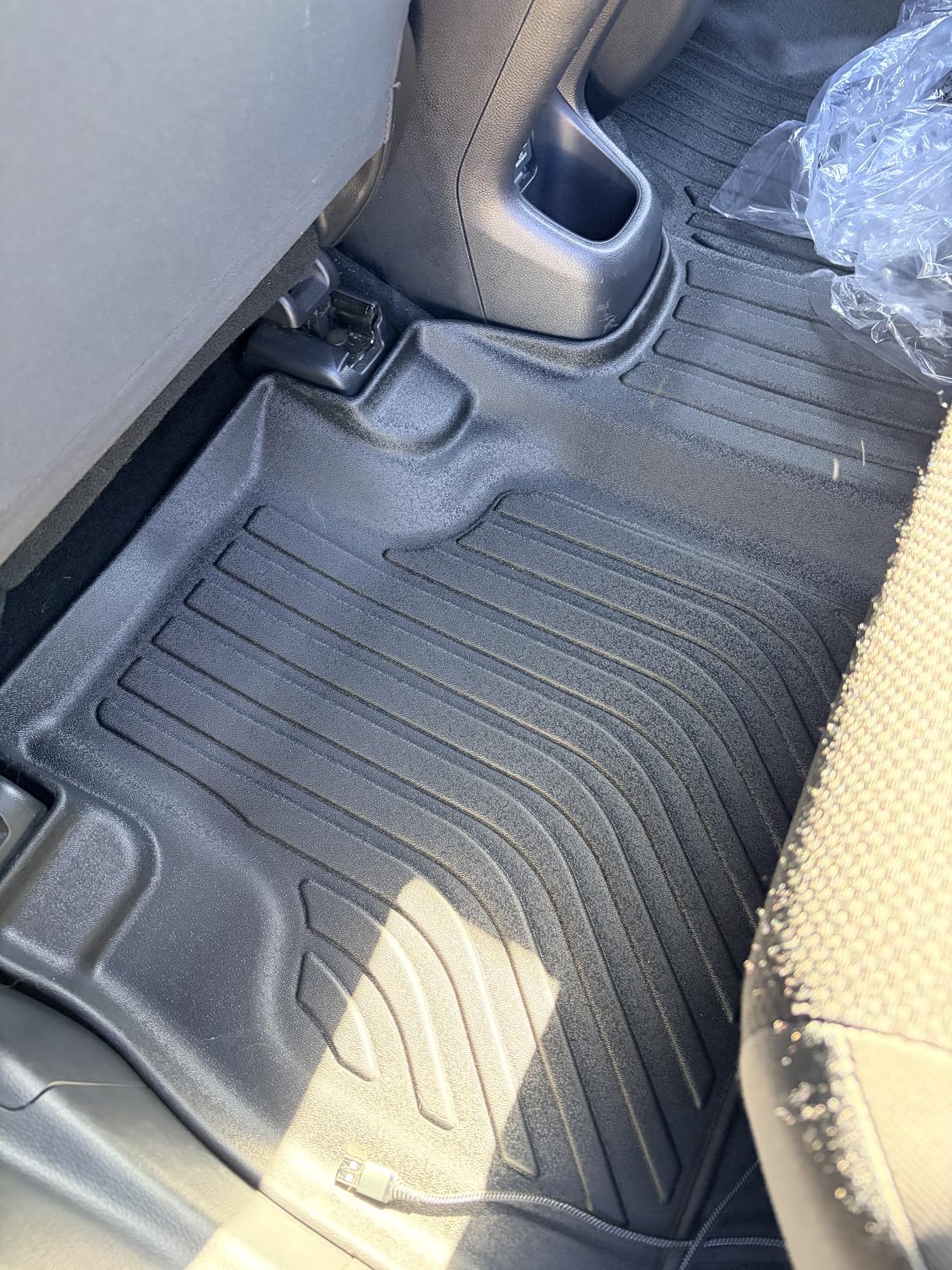 Binmotor-All Weather Car Floor Mats & Cargo Liner Set for Volkswagen Tiguan 2018-2024(Not for 2025), 5 Passenger, 1st & 2nd Row & Rear Cargo Mat TPE Rubber Liners customer photo 2