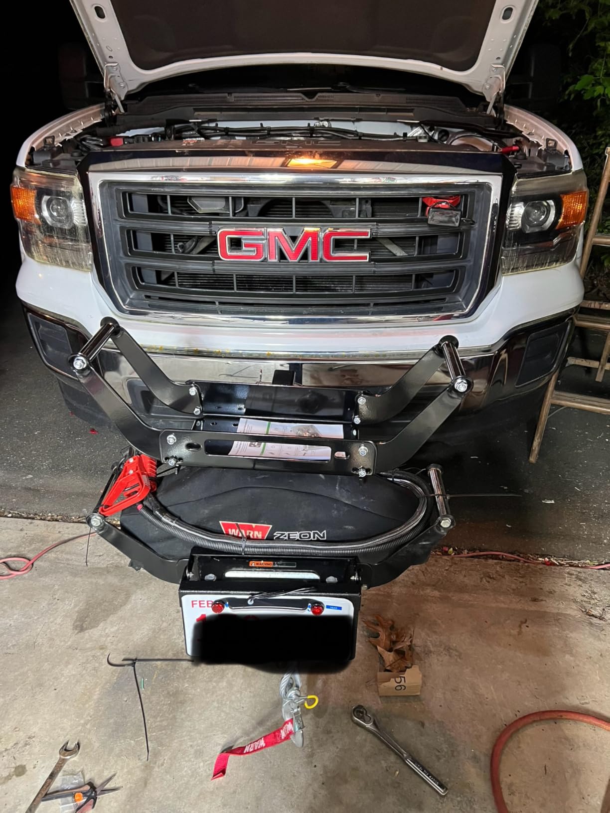 Nilight Universal Trailer Hitch Winch Mounting Plate 10 x 4 1/2 Winch Bracket Winch Mounting 2 Inch Receiver Hitch Heavy Duty Steel 15000Lbs Capacity for ATV UTV SUV Truck Pickup customer photo 1