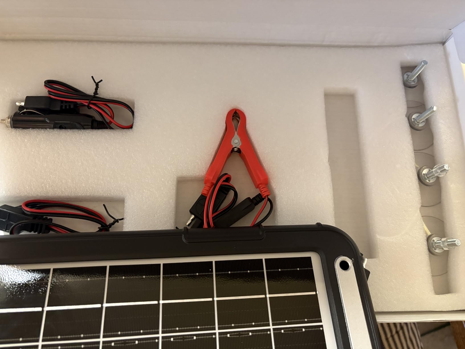 POWOXI 12V Solar Car Battery Charger: 15W Solar Trickle Charger Maintainer with MPPT Controller for Car - RV Boat Marine Motorcycle - Solar Panel Kit for Automotive Trailer Truck Snowmobile Tractor customer photo 2