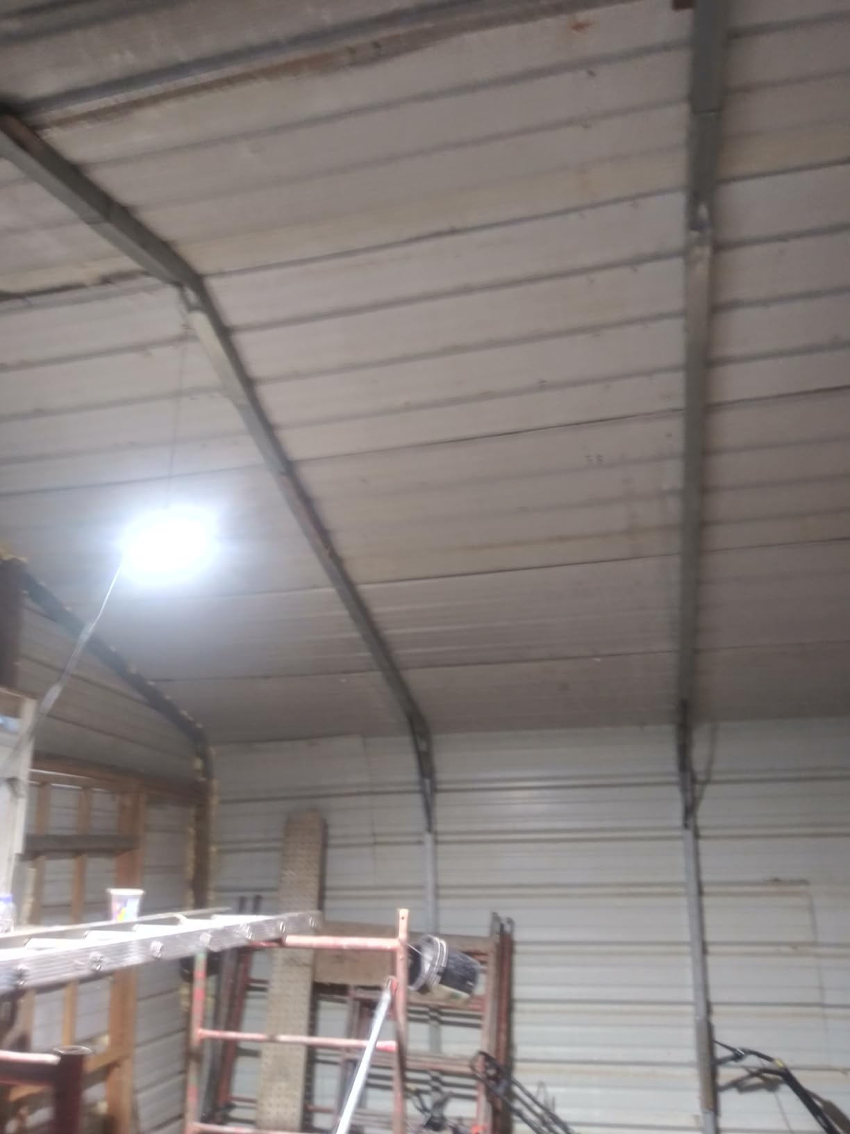 Sunco 10 Pack UFO LED High Bay Light, 200W, 28000 Lumens, 5000k Ultra Bright Commercial Shop Lights for Warehouse, Factory, Workshop, Garage customer photo 2