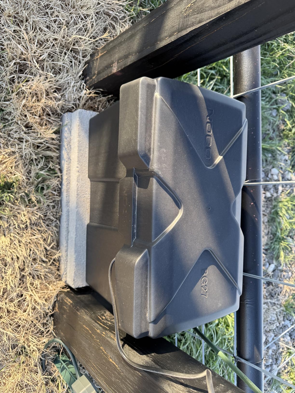 NOCO Snap-Top BG27 Battery Box, Group 27 12V Battery Box for Marine, Automotive, RV, Boat, Camper and Travel Trailer Batteries customer photo 1