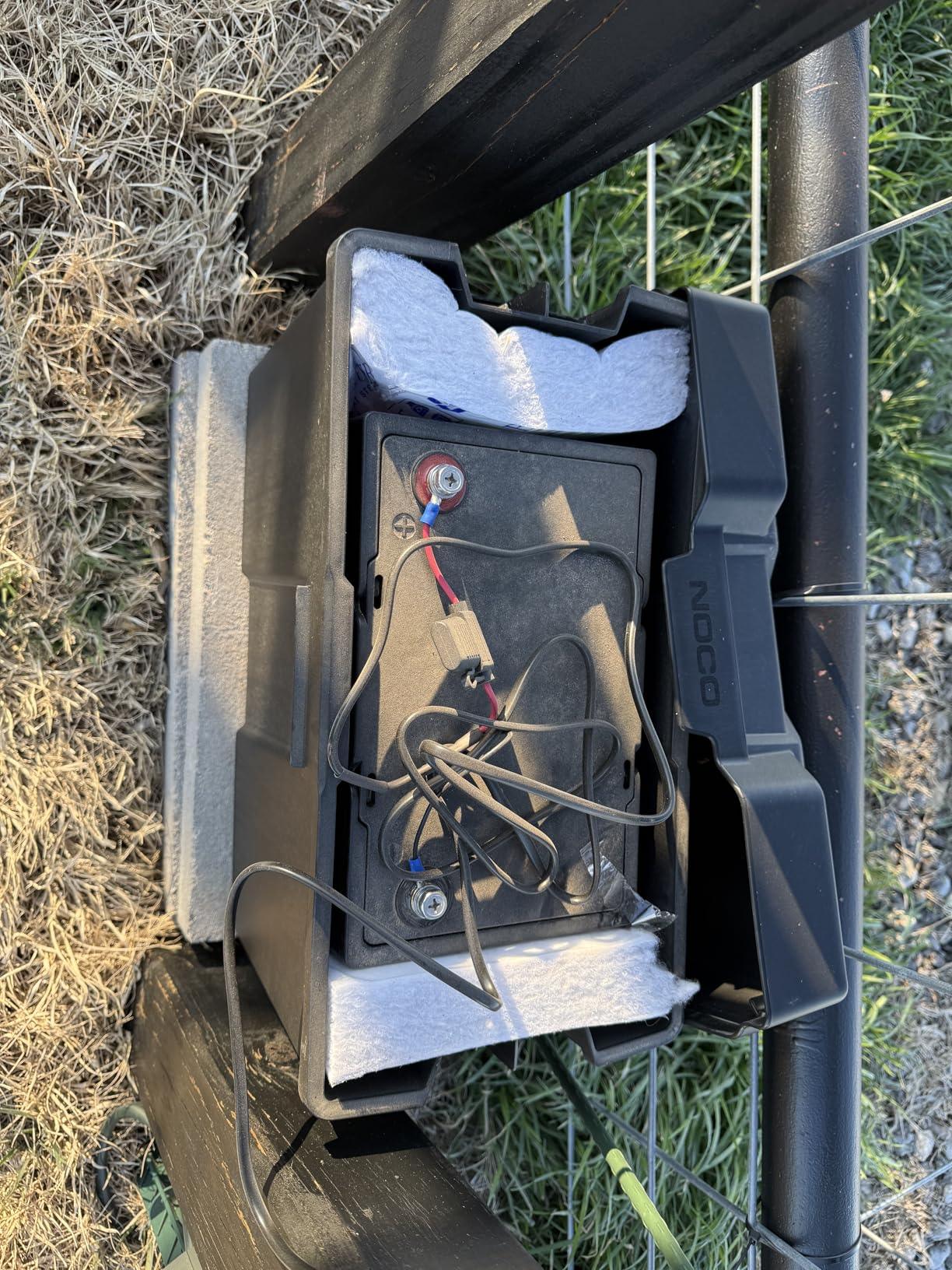 NOCO Snap-Top BG27 Battery Box, Group 27 12V Battery Box for Marine, Automotive, RV, Boat, Camper and Travel Trailer Batteries customer photo 2