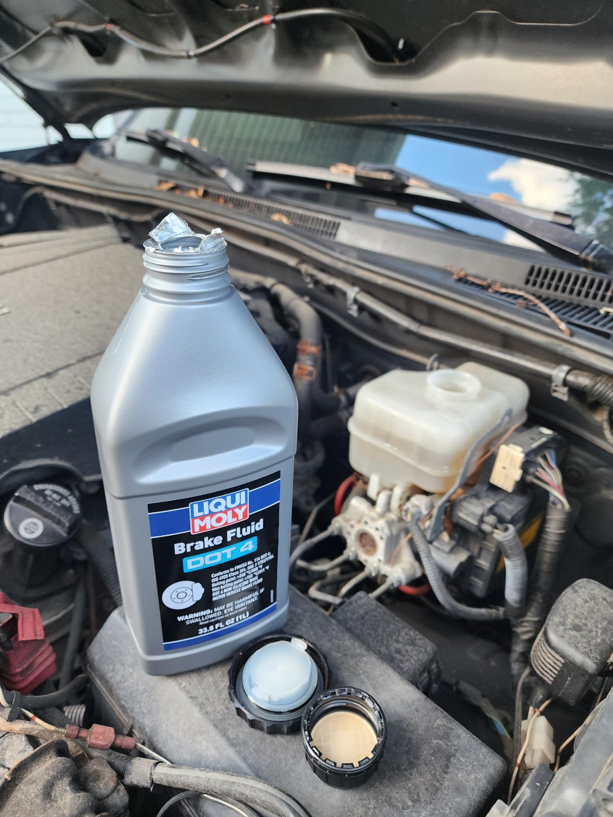 LIQUI MOLY DOT 4 Brake Fluid, 1 Liter (Pack of 1) customer photo 1