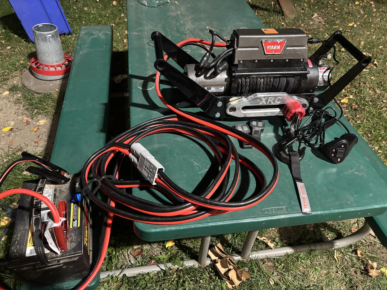 VEVOR Synthetic Winch Rope, 3/8 Inch x 100 Feet 26,500 lbs Synthetic Winch Line Cable Rope with Protective Sleeve + Forged Winch Hook + Pull Strap, Universal Fit for SUV, Large Off-Road Vehicle, Truck customer photo 1