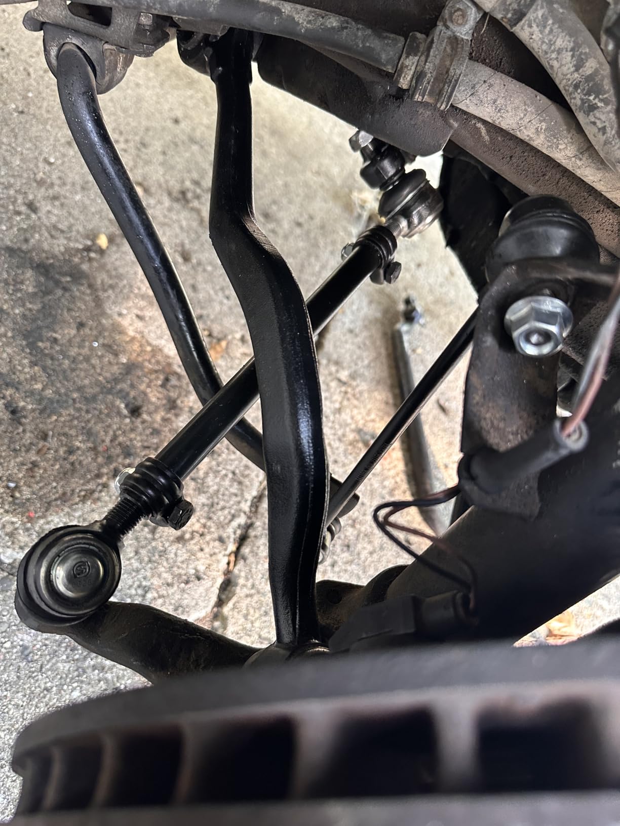 Universal Ball Joint Separator Tool Adjusts from 1-1/2