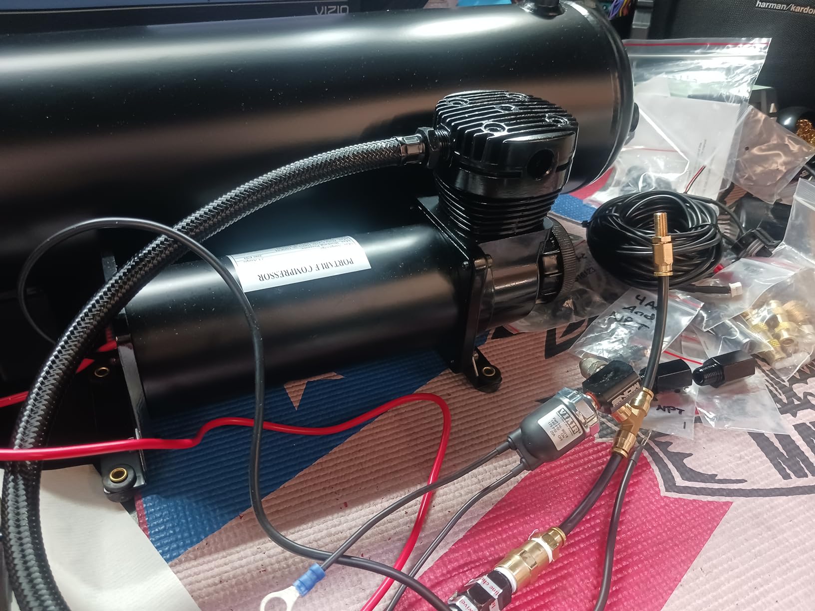 200PSI 3/8 NPT Heavy Duty Air Train Horn/Air Ride Suspension Compressor for Train/Truck/Car 12V SILVER customer photo 2