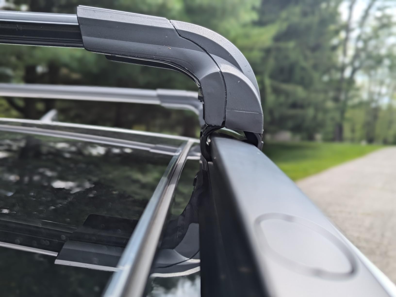 ERKUL Roof Rack Cross Bars for Hyundai Kona & Kona Electric 2024-2025 | Anti-Theft Lock Aluminum Crossbars for Rooftop, Cargo Carrier, Luggage, Kayak, Canoe, Bike | Black customer photo 1