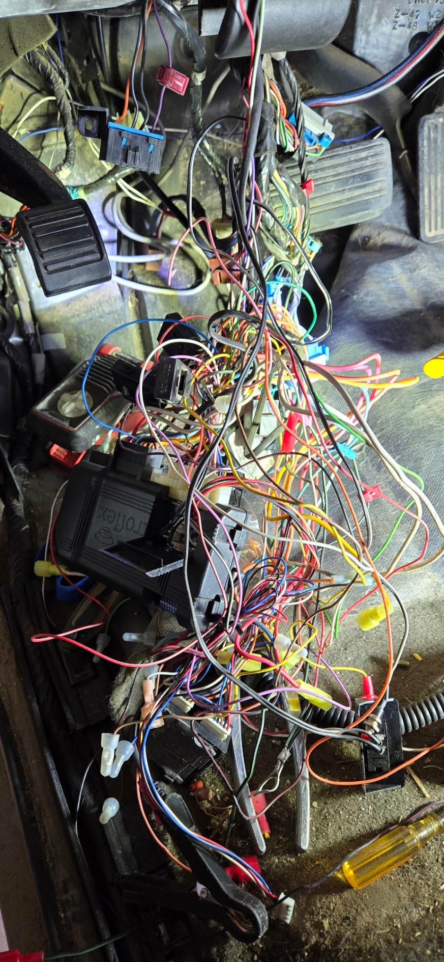 Power Circuit Probe Tester, 6V-24V DC Test Light, Automotive Short Circuit Located and Component Activated, 12V Auto Electrical Tester, Polarity Identify with LED Light, Overload Protection customer photo 1