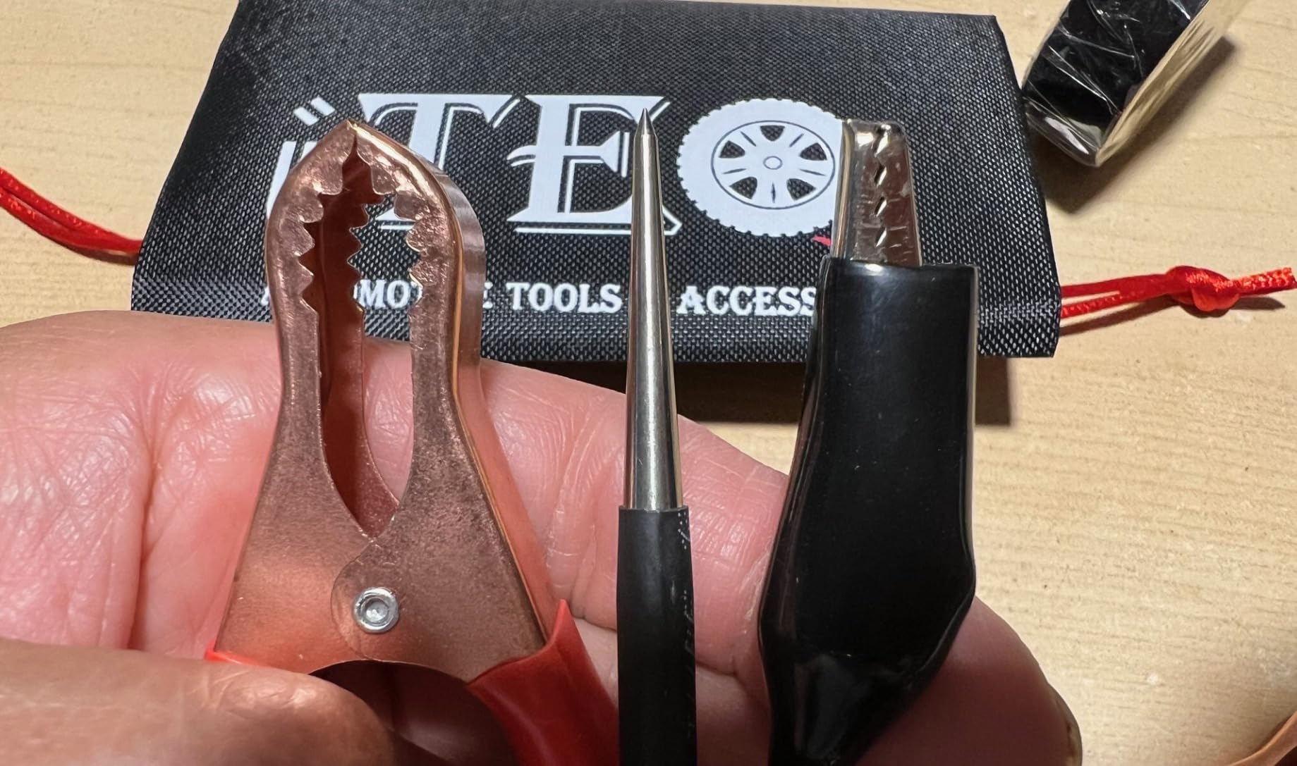 Power Circuit Probe Tester, 6V-24V DC Test Light, Automotive Short Circuit Located and Component Activated, 12V Auto Electrical Tester, Polarity Identify with LED Light, Overload Protection customer photo 2