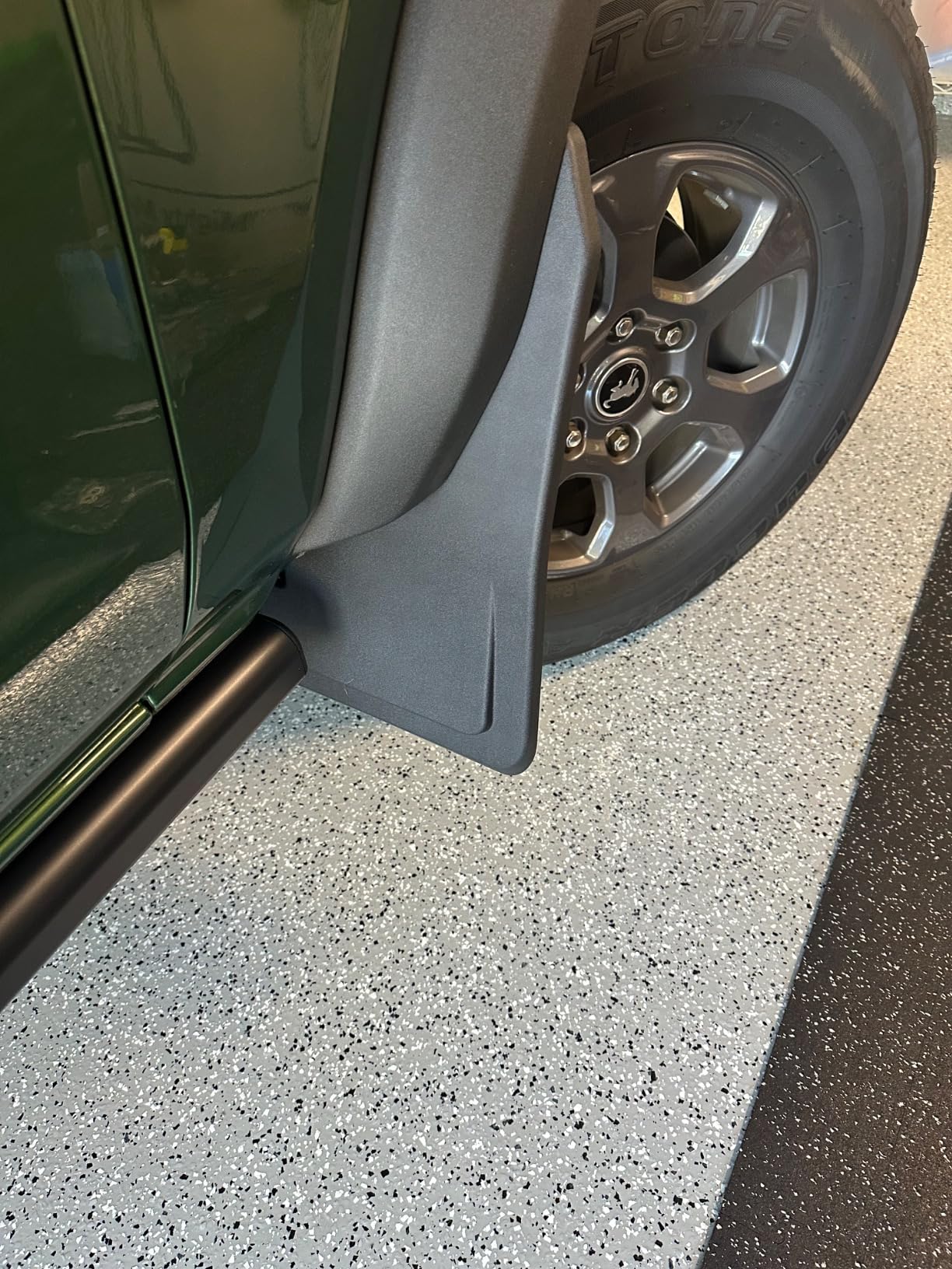 Mud Flaps for Ford Bronco Accessories 2021-2025 2/4-Door, Splash Guards Easy Installed, No Punching Required Front and Rear 4PCS customer photo 1