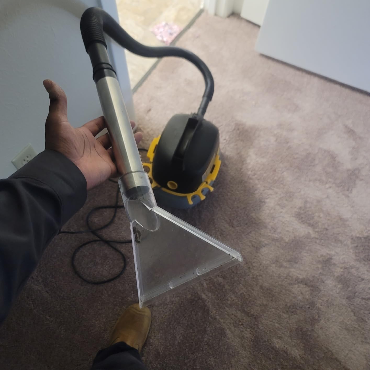 TunaMax Universal Work with All Shop Vacs Clear Extractor Attachment with 1-1/4