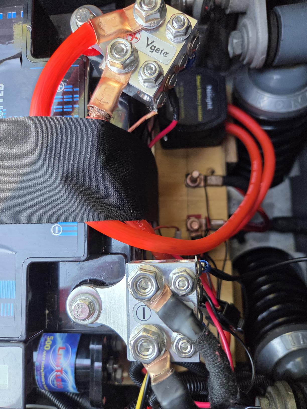 Nilight 12V 140AMP Dual Battery Isolator Kit with 6 AWG Power Cable Terminal Voltage Sensitive Relay Smart VSR Automatic Charger Disconnect for Truck Van RV ATV UTV Boat Can Am customer photo 1