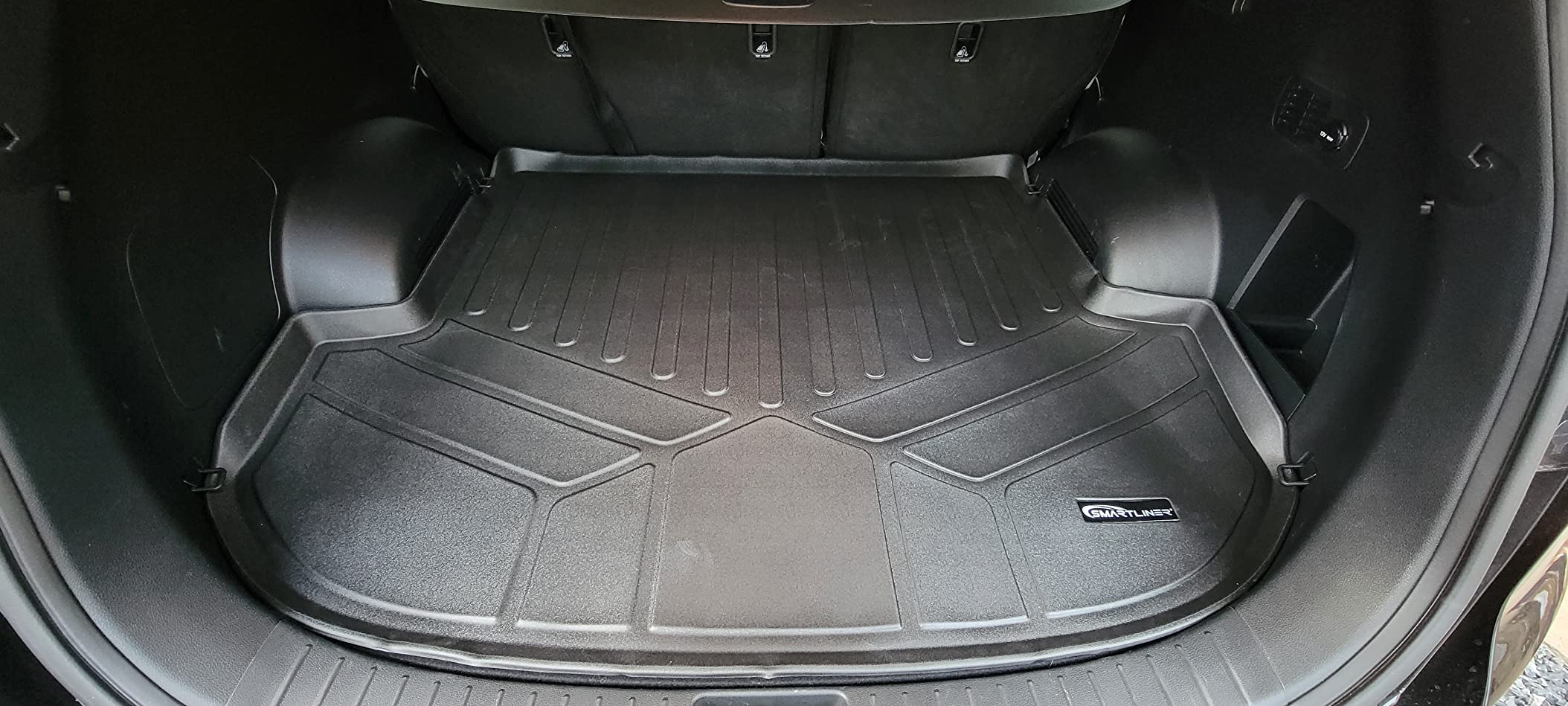 SMARTLINER Custom Fit Cargo Liner Behind 2nd Row for 2024-2025 Hyundai Santa Fe customer photo 1